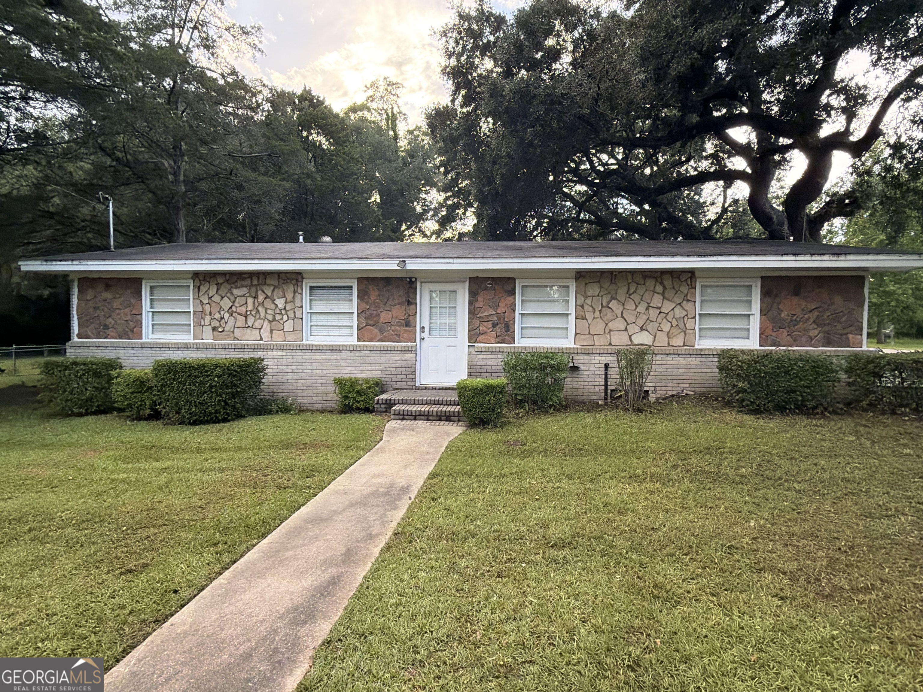 5859 8th Avenue Property Photo 1