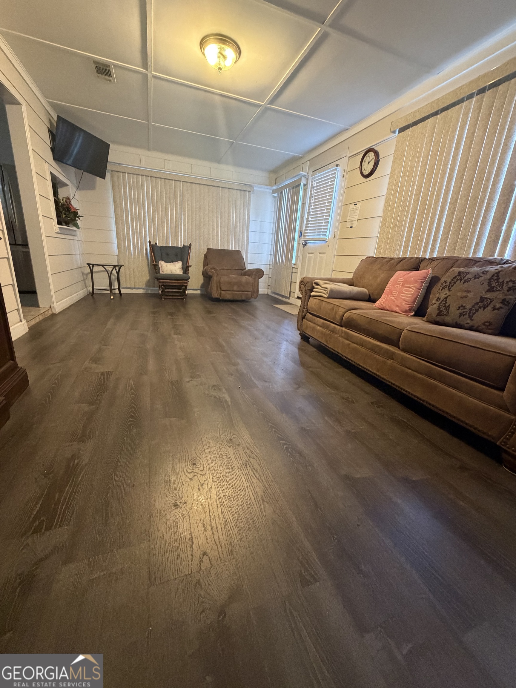 5859 8th Avenue Property Photo 8