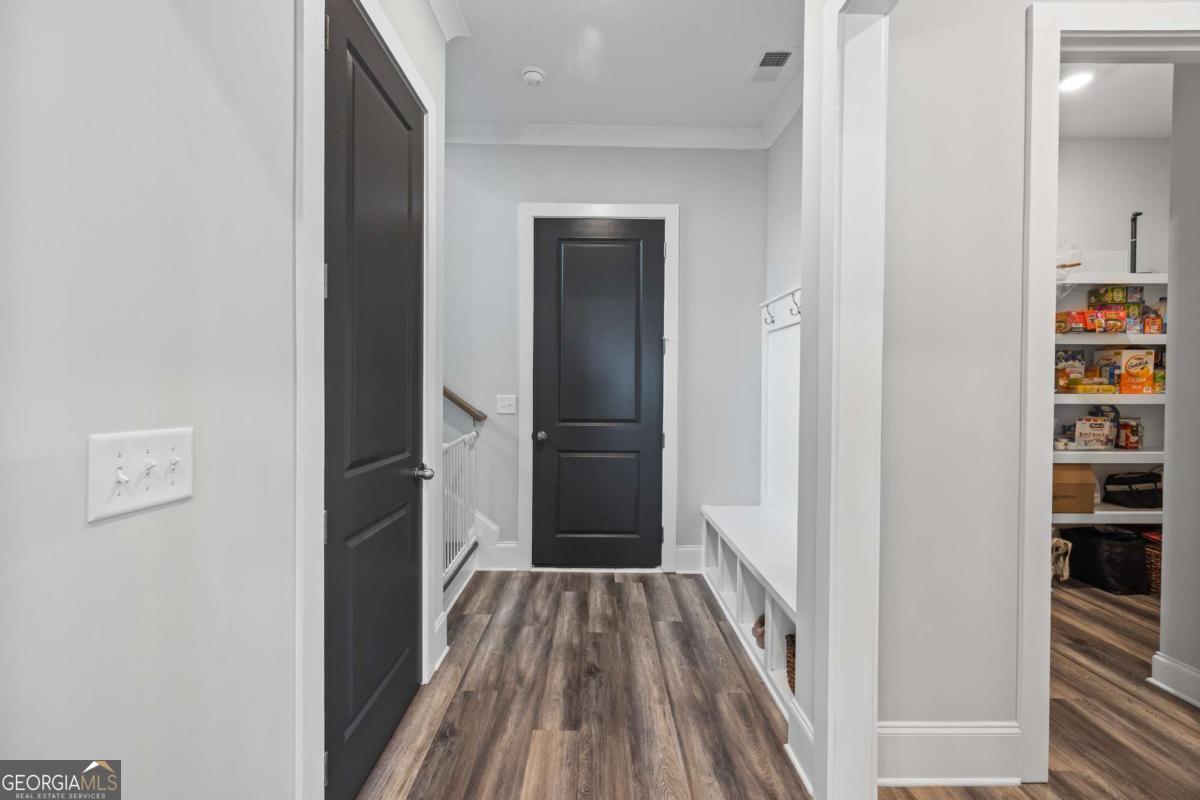 1230 Silo Bend Property Photo 17