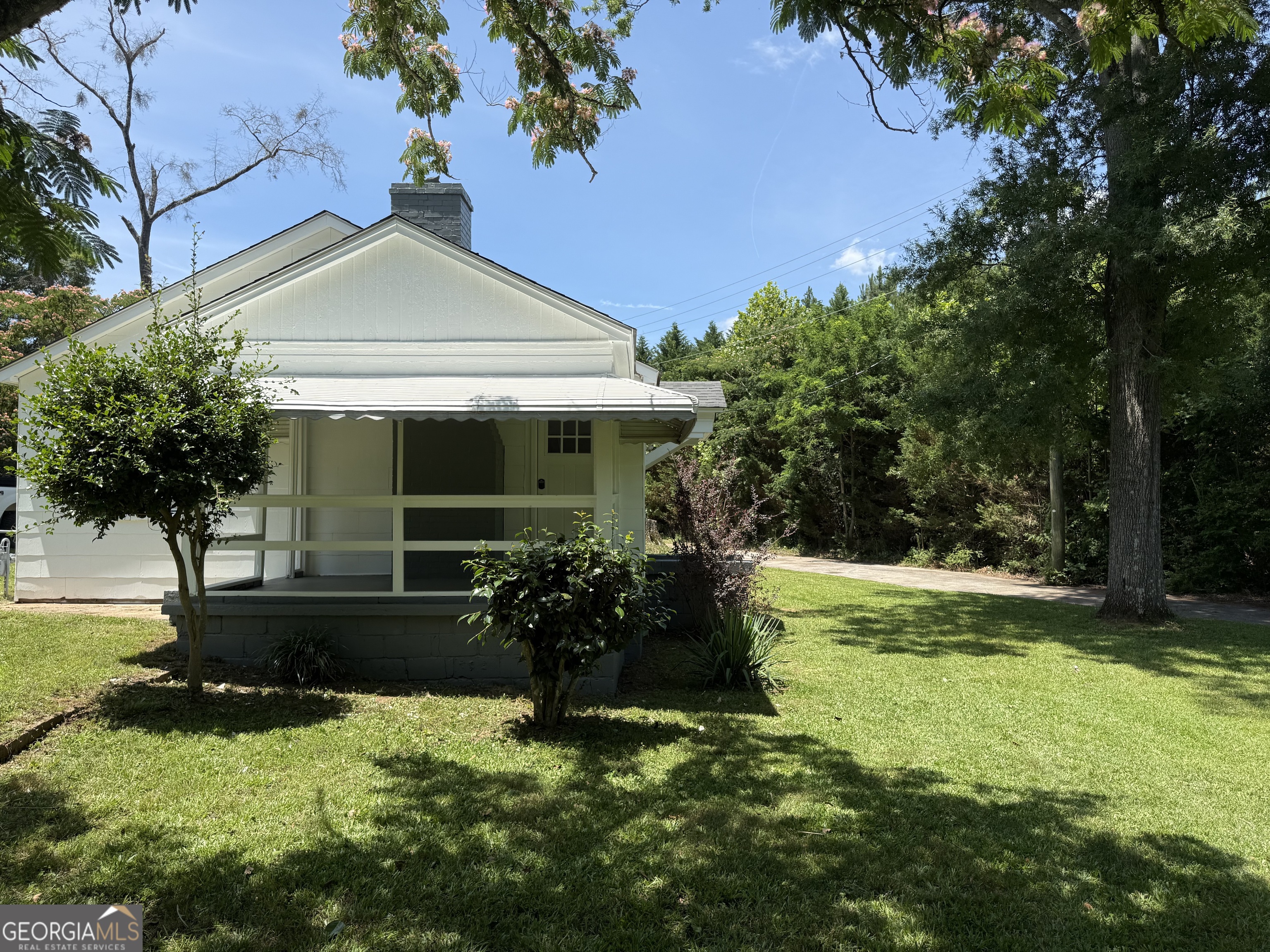 1511 W Poplar Street Property Photo 13