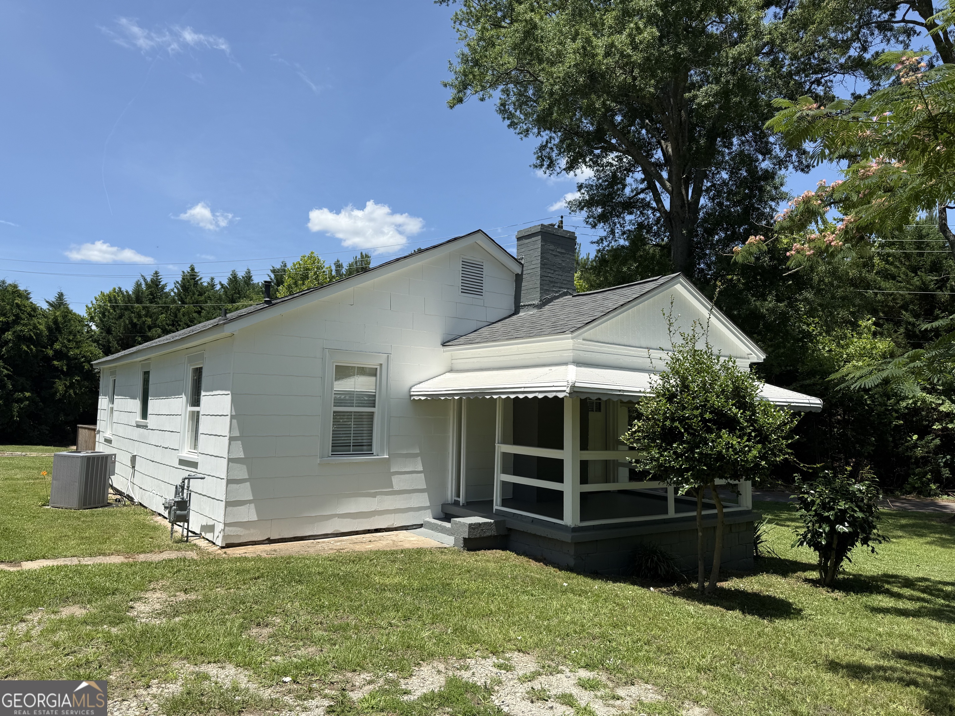 1511 W Poplar Street Property Photo 14