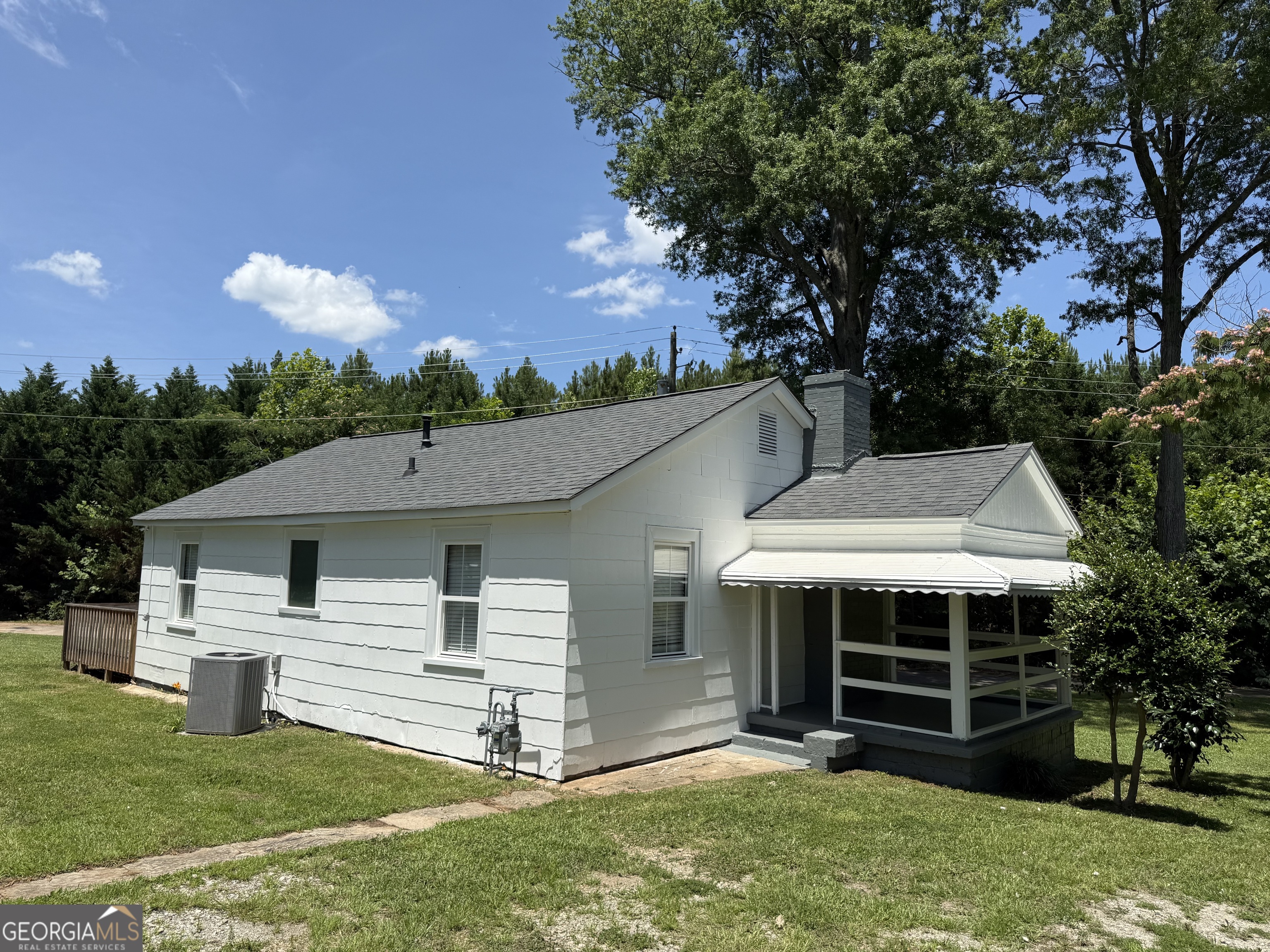 1511 W Poplar Street Property Photo 15