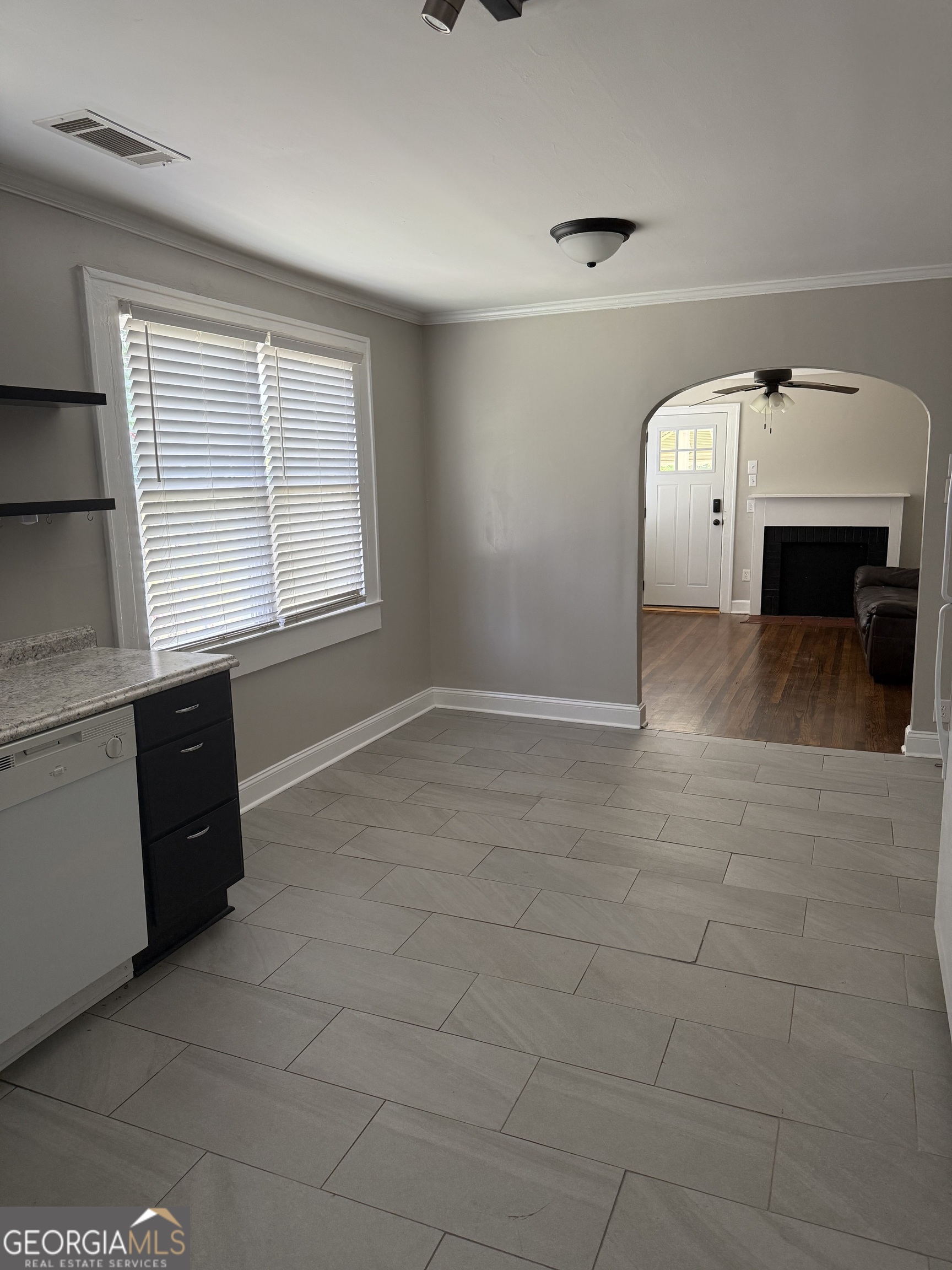 1511 W Poplar Street Property Photo 33