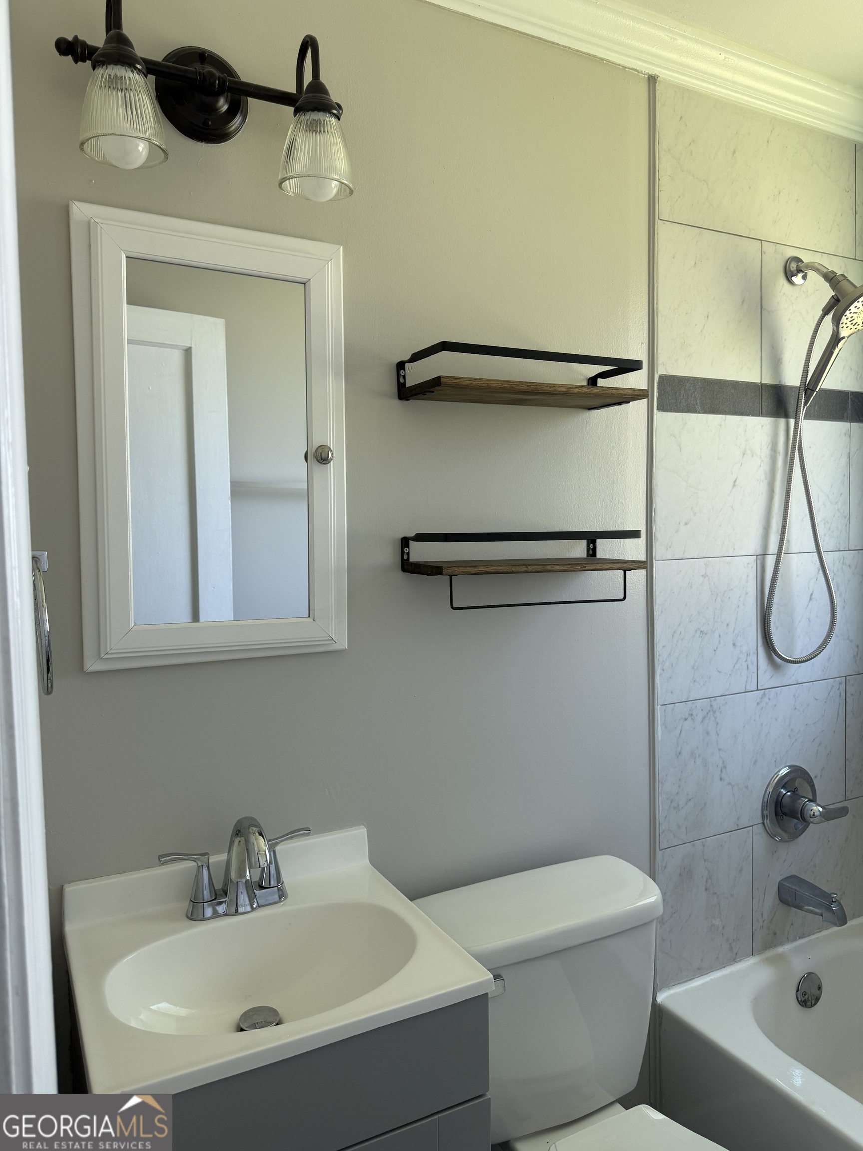 1511 W Poplar Street Property Photo 41