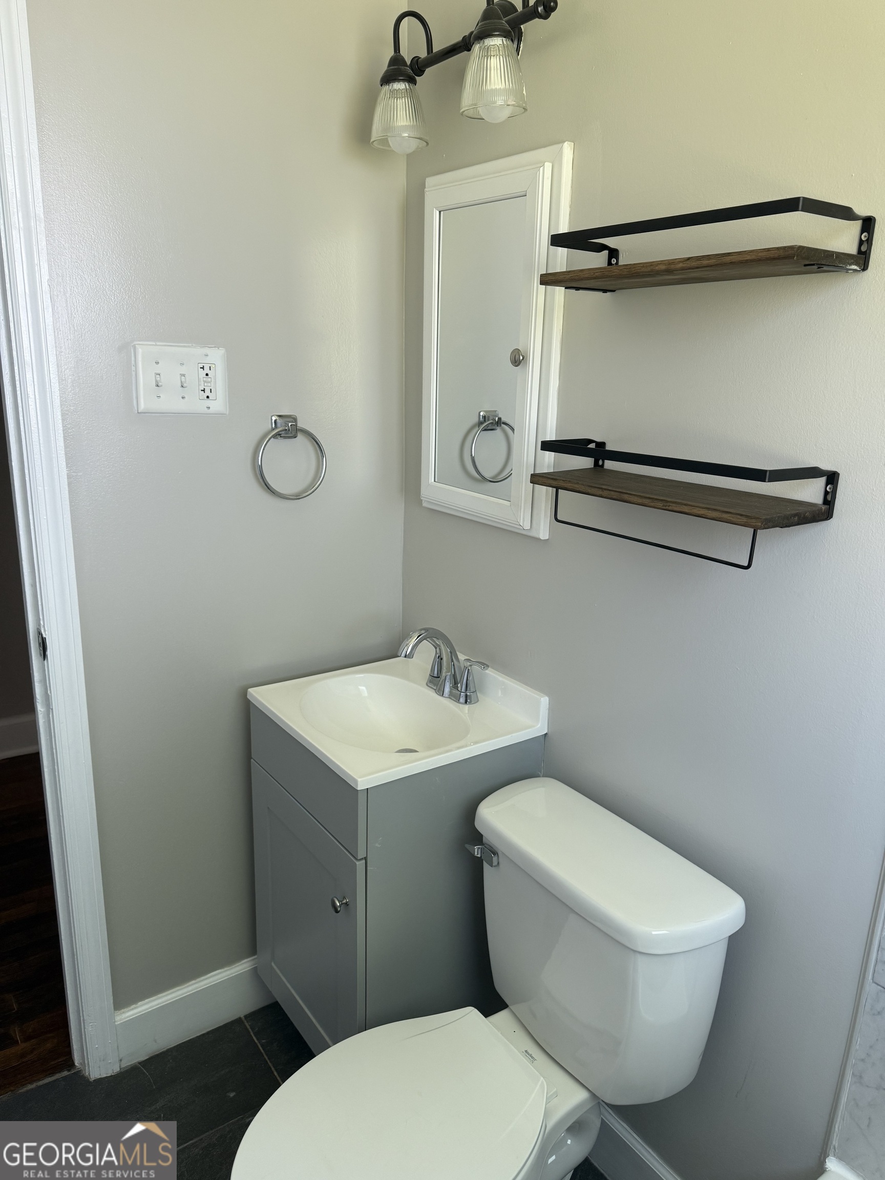 1511 W Poplar Street Property Photo 47