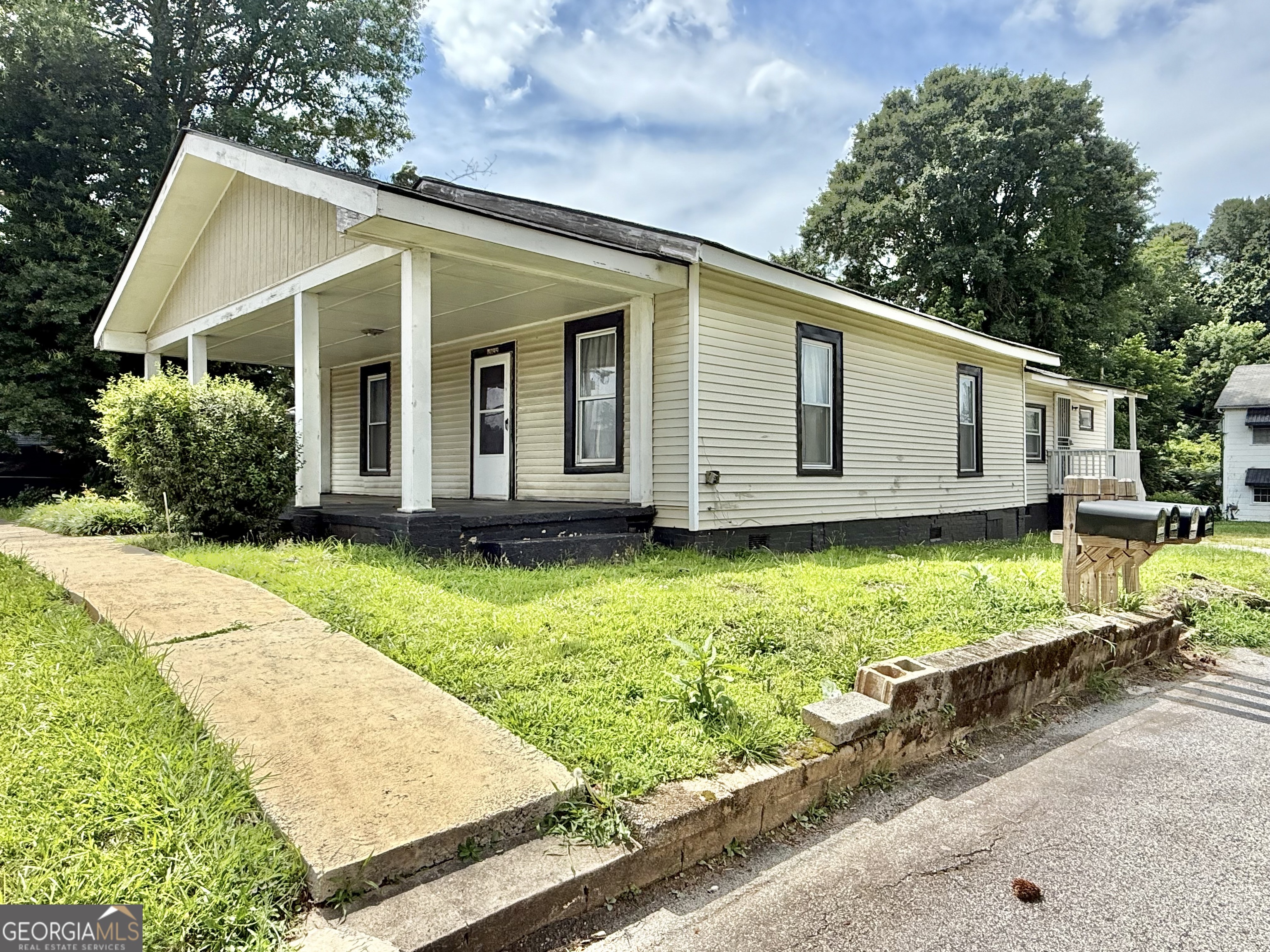 3095 Washington Road Property Photo 2