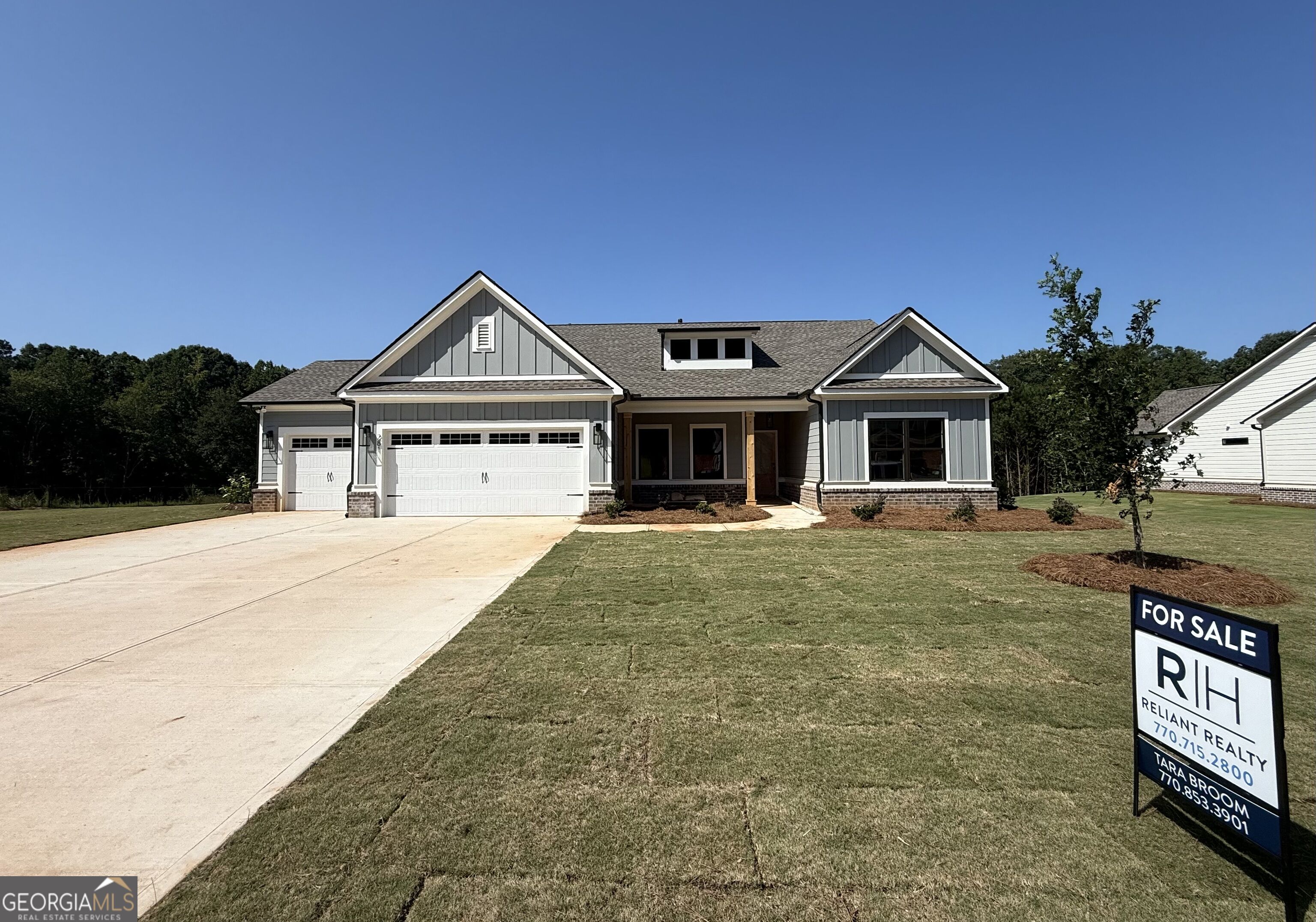 281 Weslyn Drive Property Photo 1
