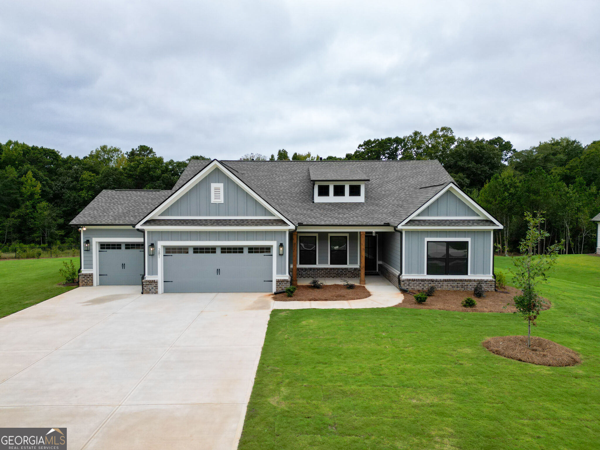 281 Weslyn Drive Property Photo 2