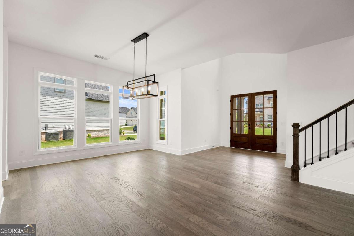 6470 Pond View Drive Property Photo 15