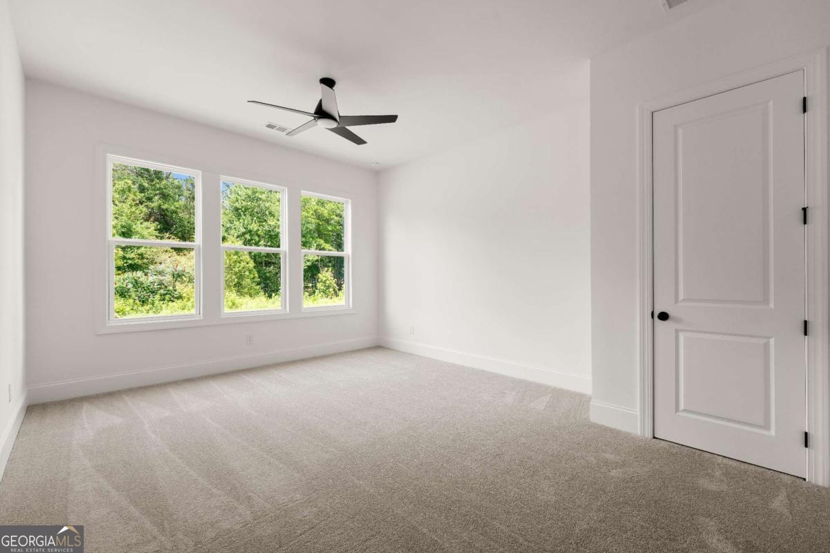 6470 Pond View Drive Property Photo 30