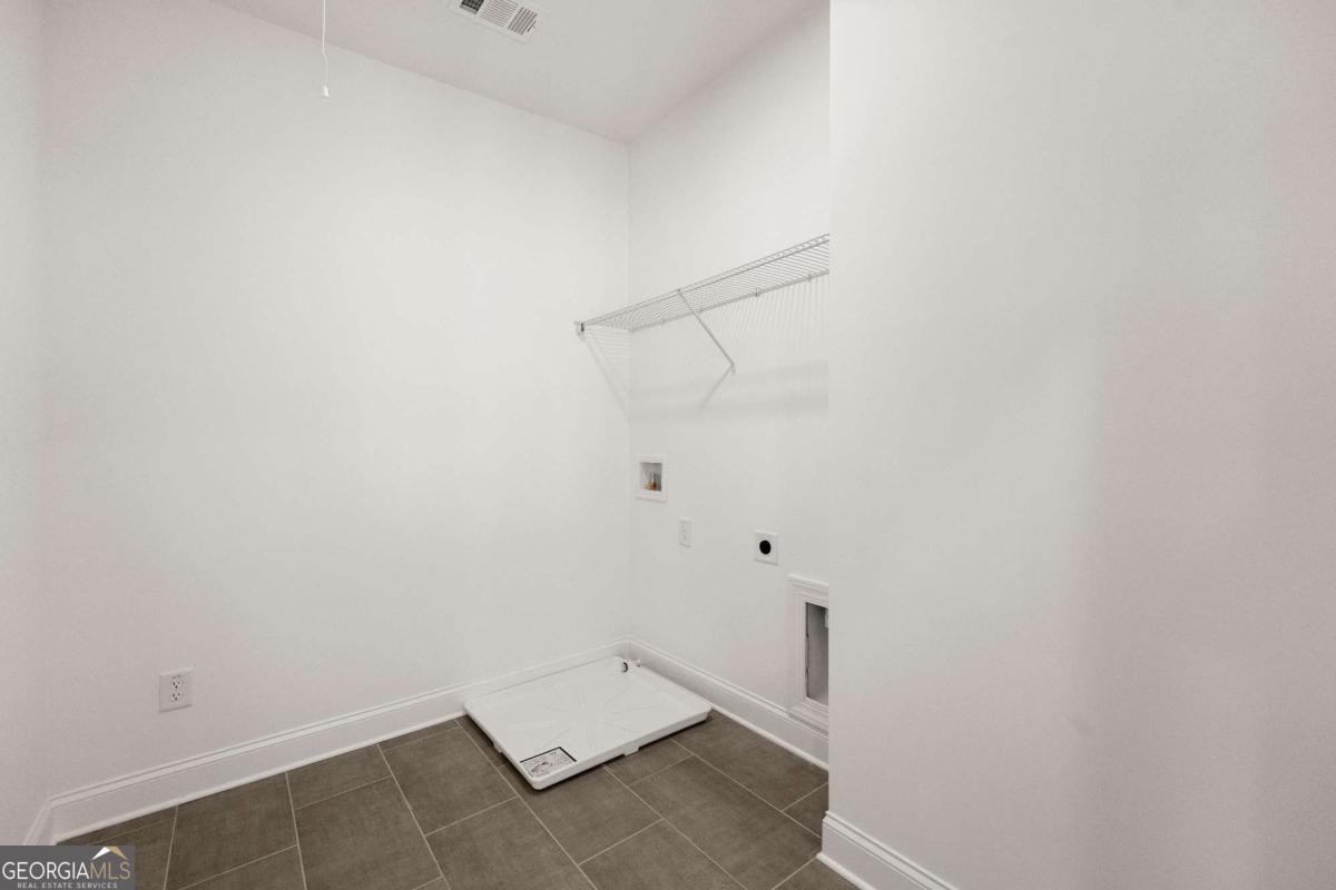 6470 Pond View Drive Property Photo 36