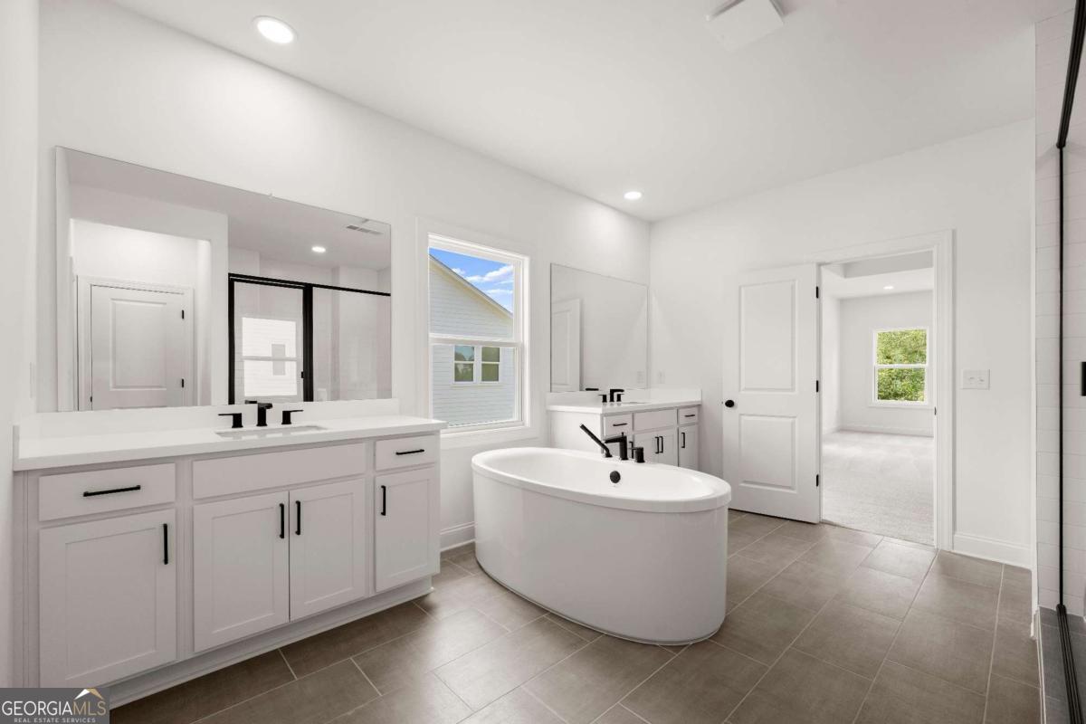 6470 Pond View Drive Property Photo 40