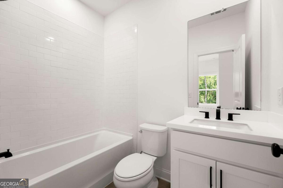 6470 Pond View Drive Property Photo 55