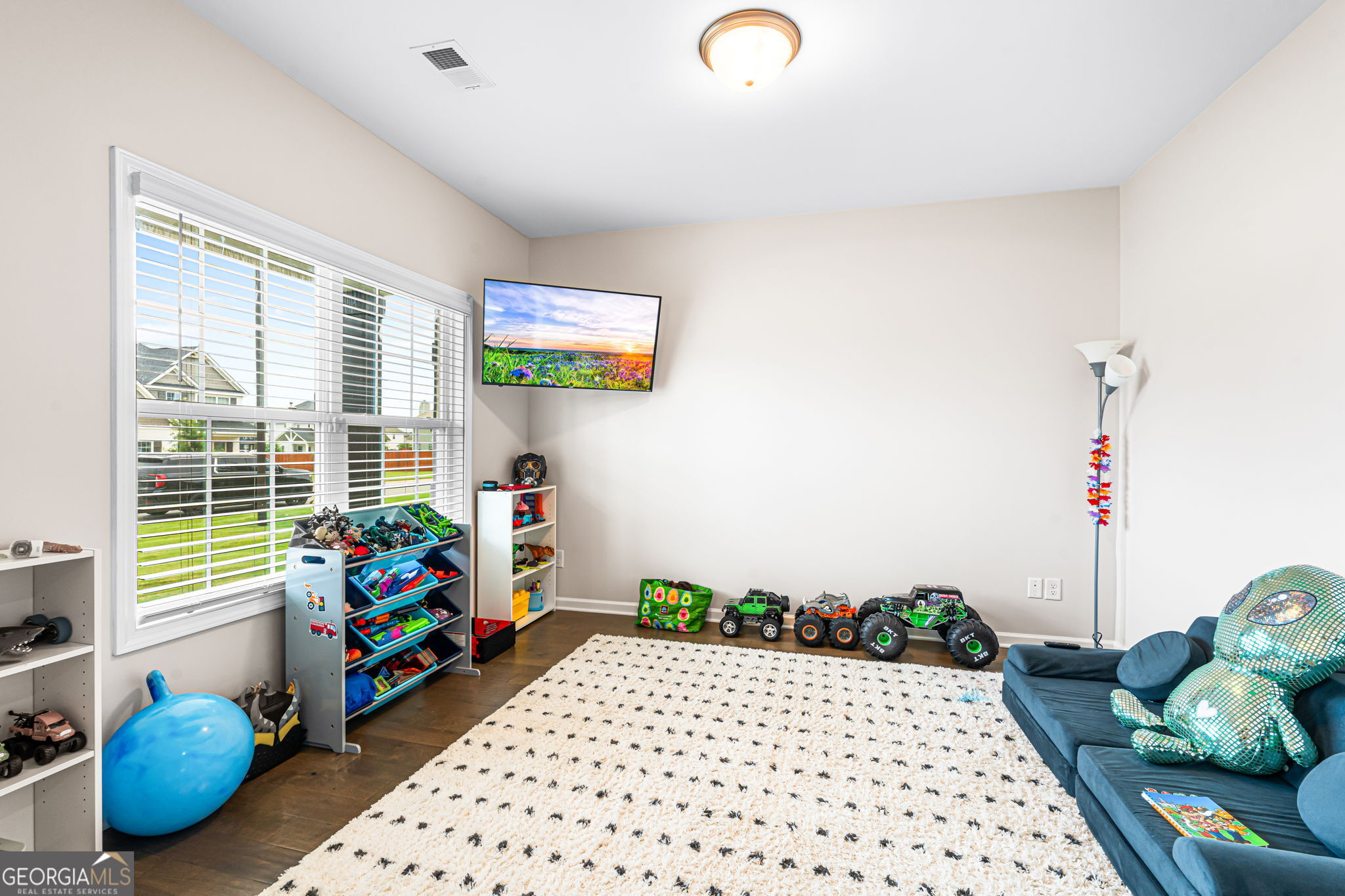 413 Cambrian Drive Property Photo 11