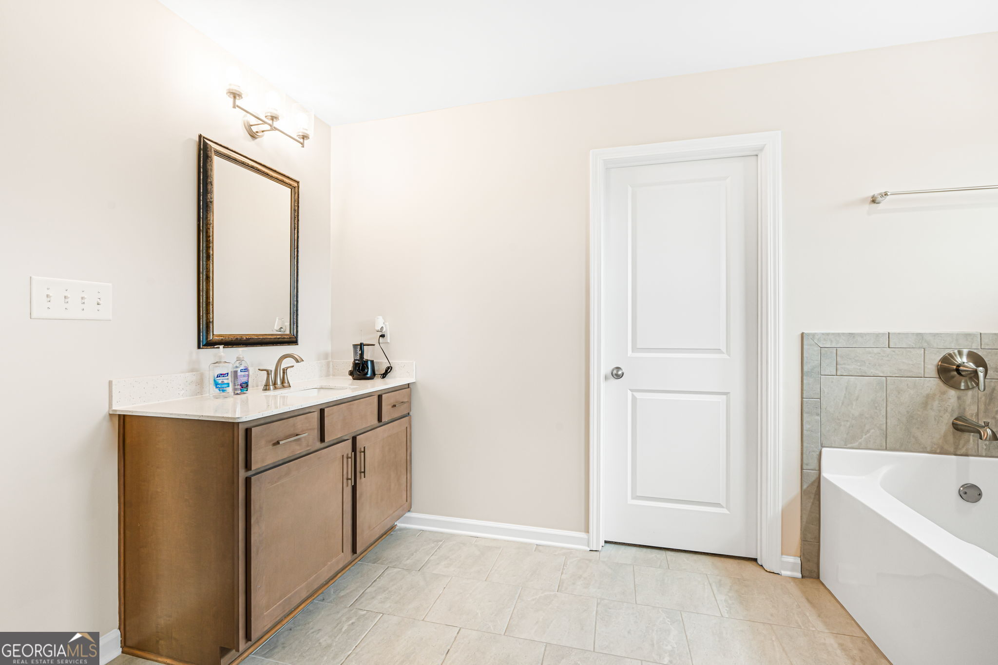 413 Cambrian Drive Property Photo 36