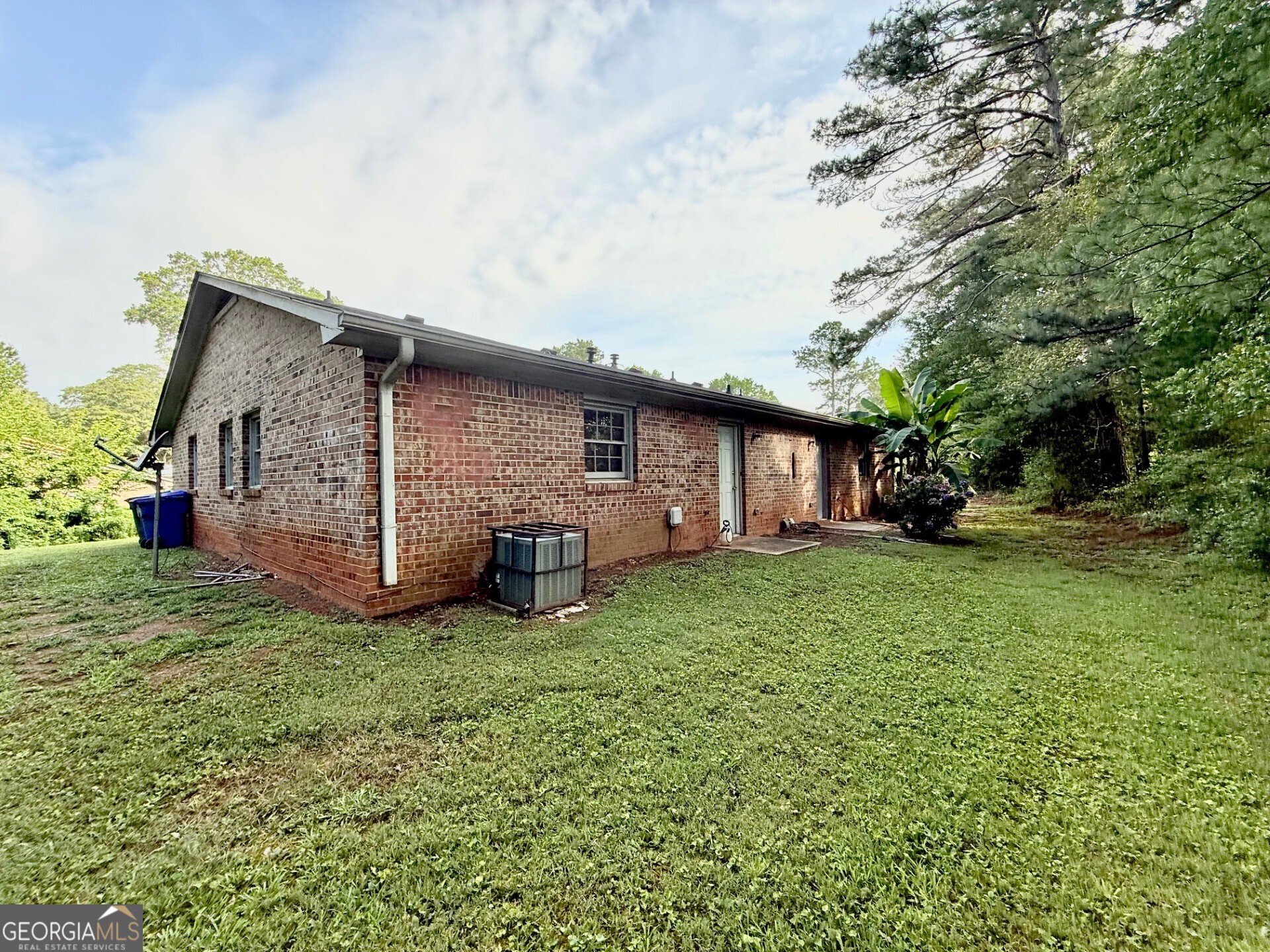 1047 Chestnut Oak Court Ne Property Photo 6