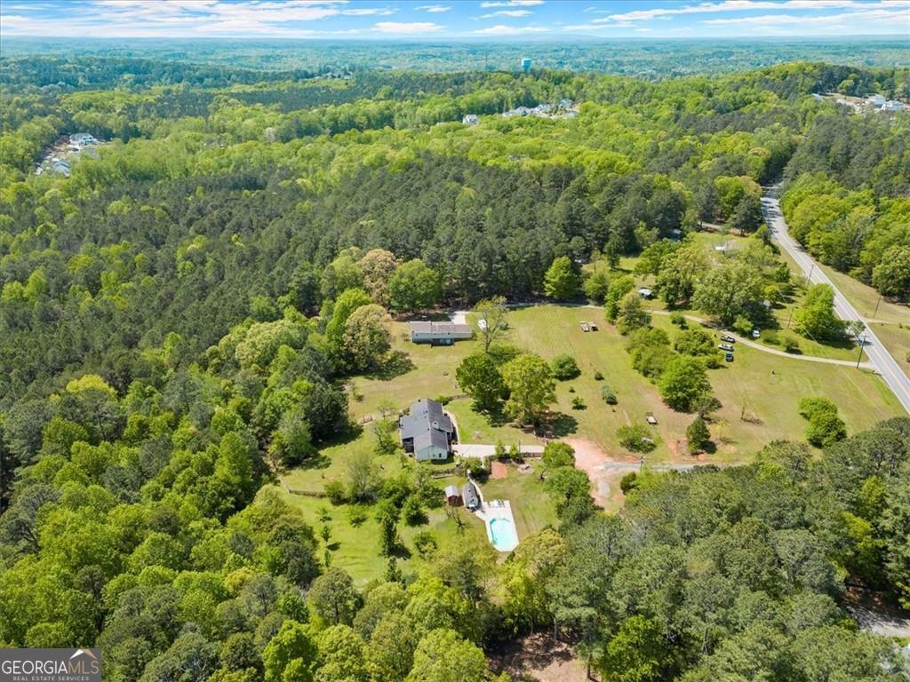16160 Henderson Road Property Photo 3