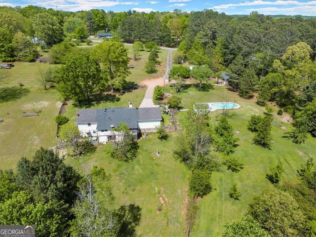 16160 Henderson Road Property Photo 6