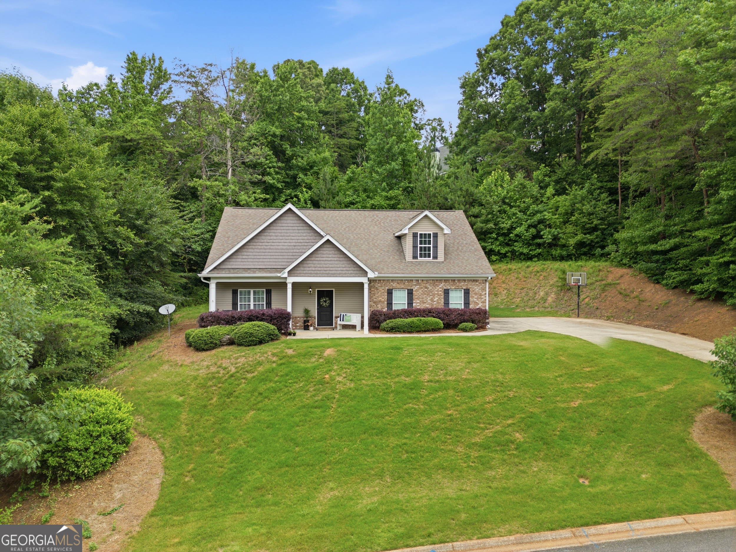 5553 Checkered Spot Drive Property Photo 2