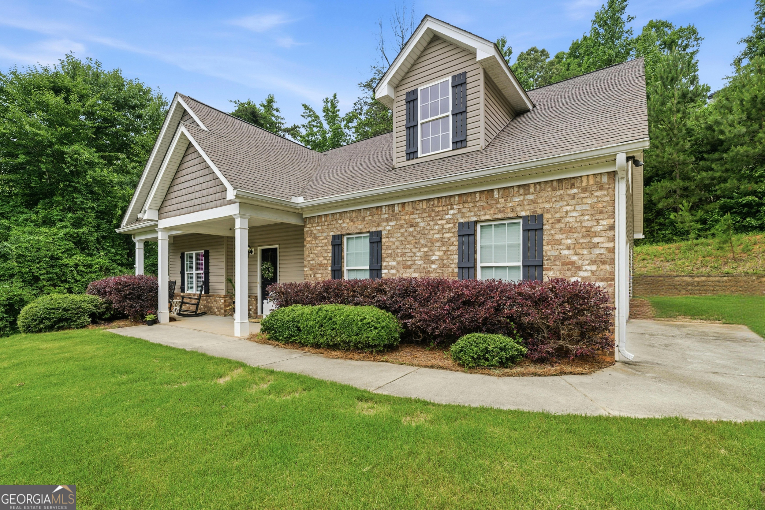 5553 Checkered Spot Drive Property Photo 5