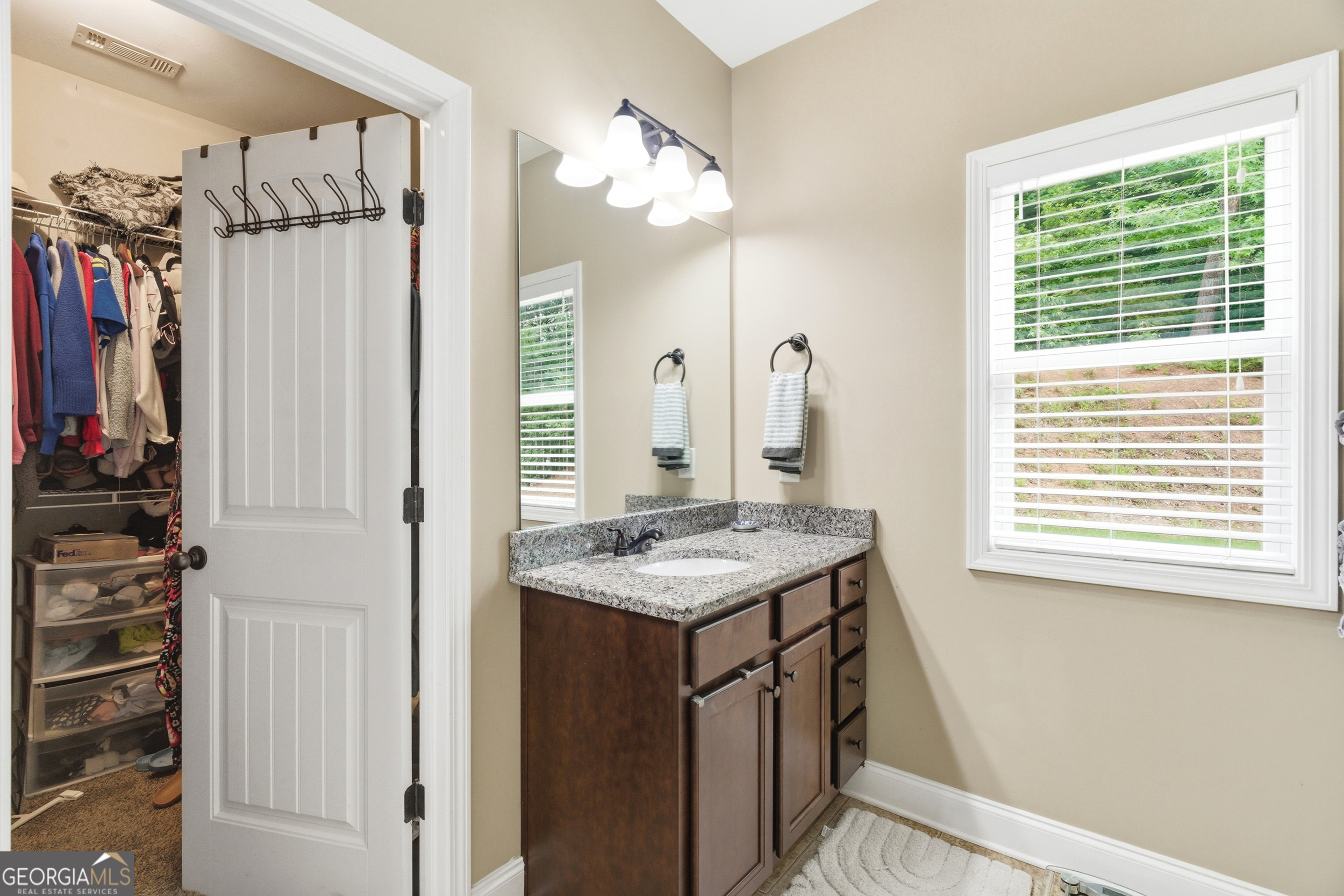 5553 Checkered Spot Drive Property Photo 23