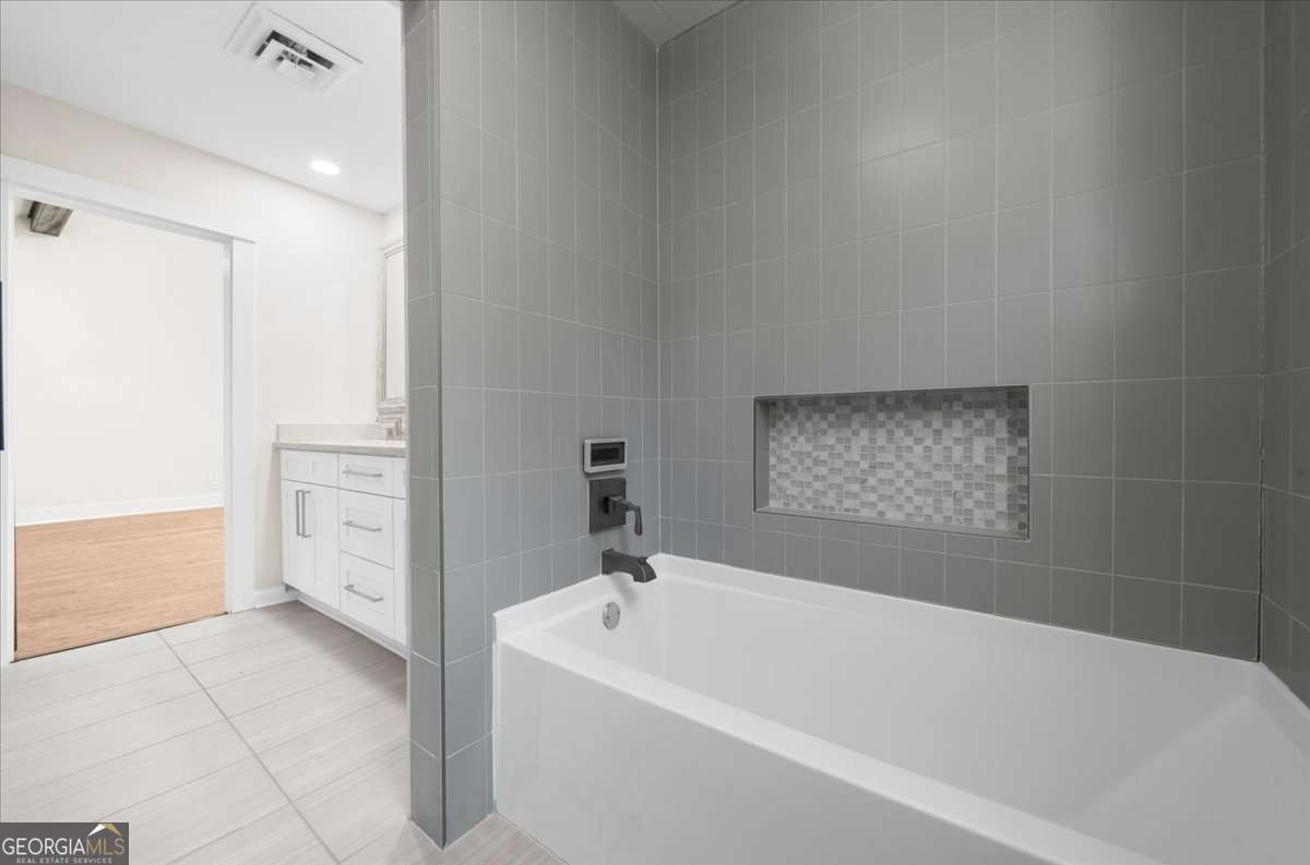 5535 Hidden Harbor Drive Property Photo 33