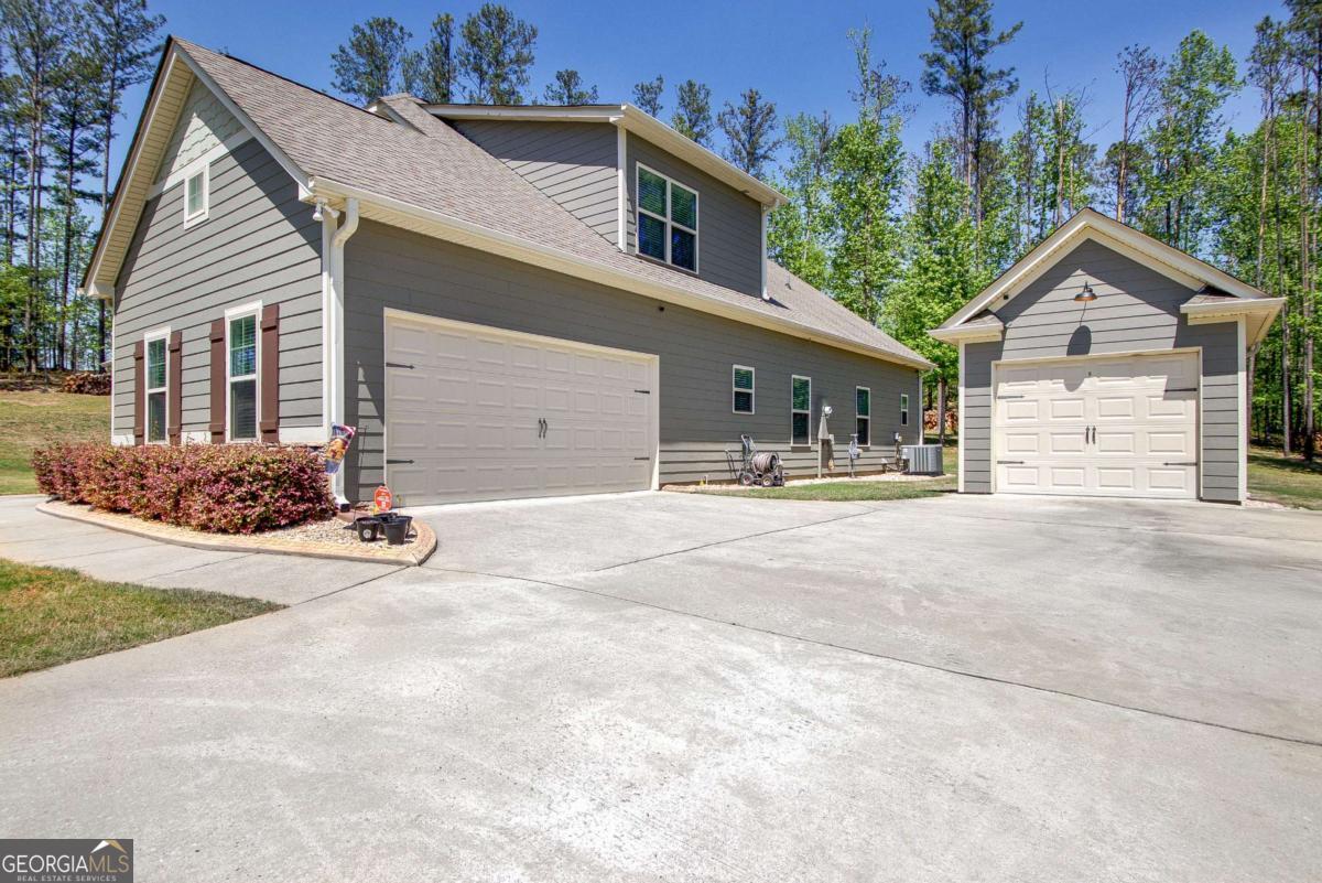 153 Carlow Court Property Photo 1