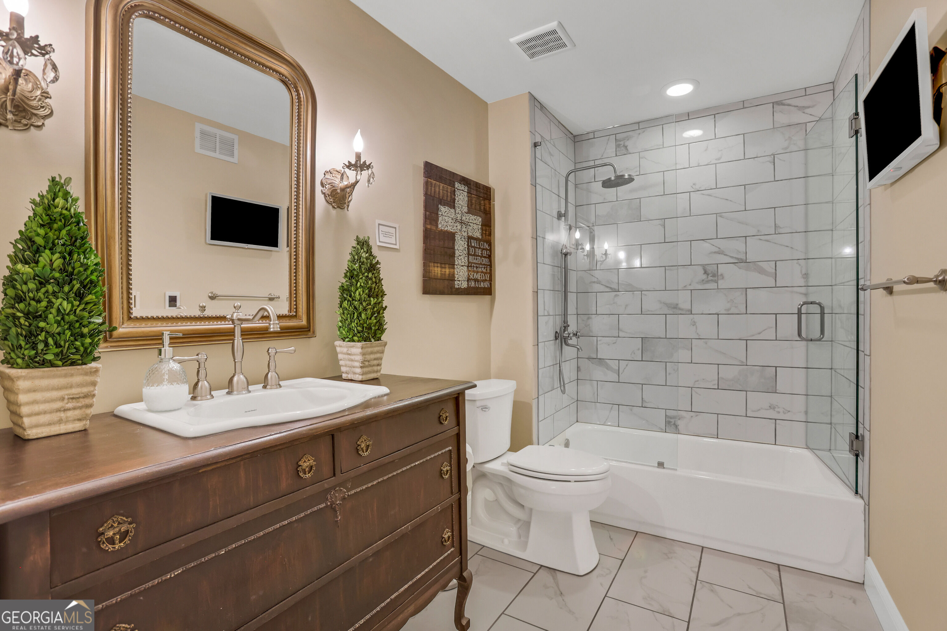 2555 Milford Lane Property Photo 44