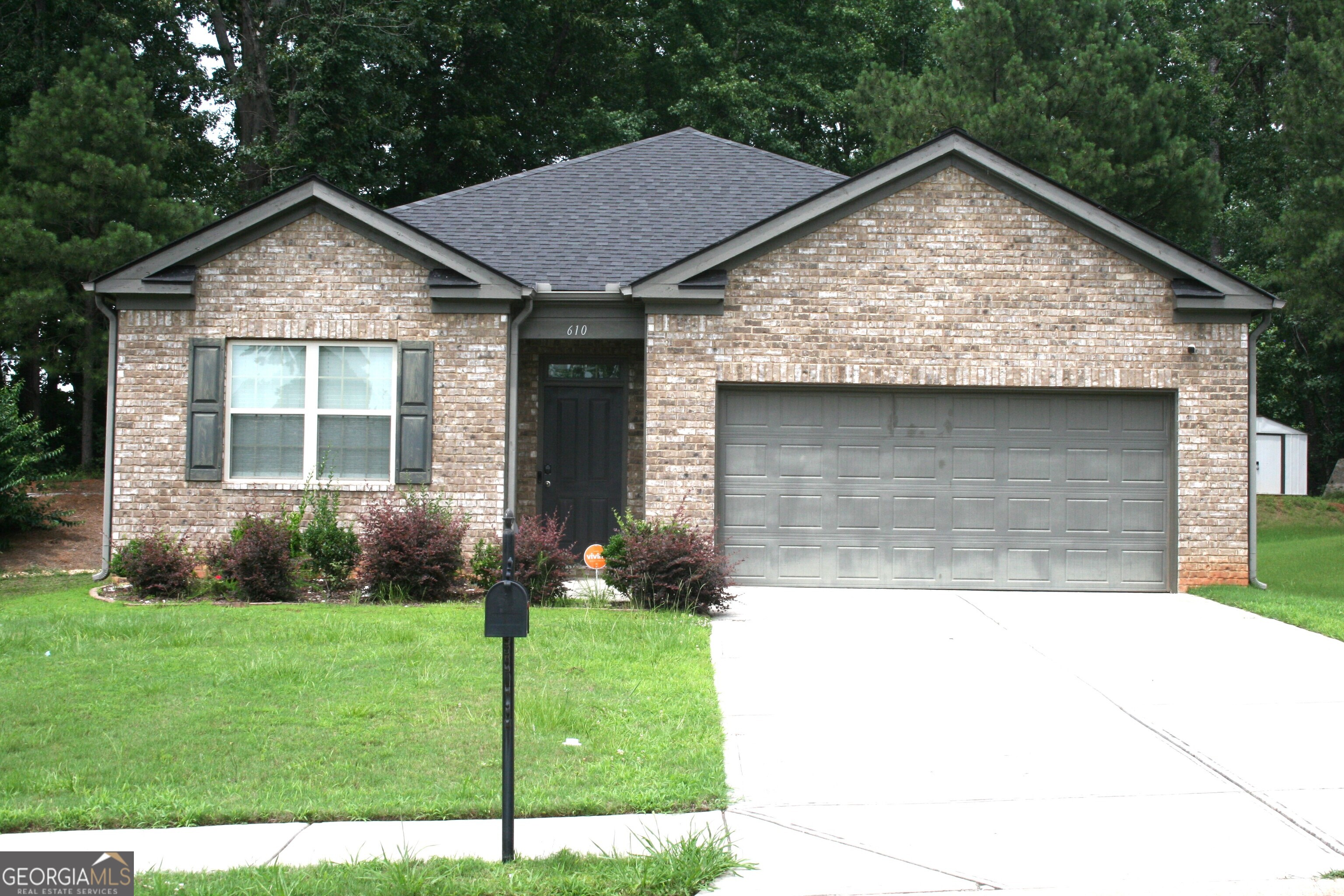 610 Dodson Lake Court Property Photo 1