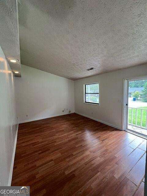 5370 Garvey Drive Property Photo 6