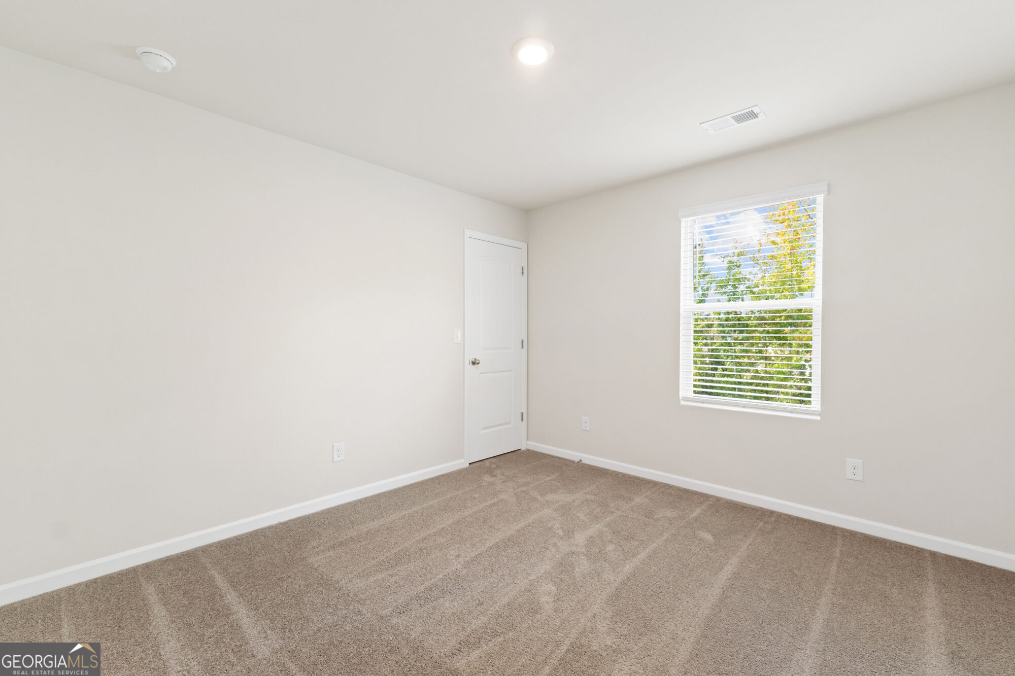 302 Hudson Court Property Photo 9