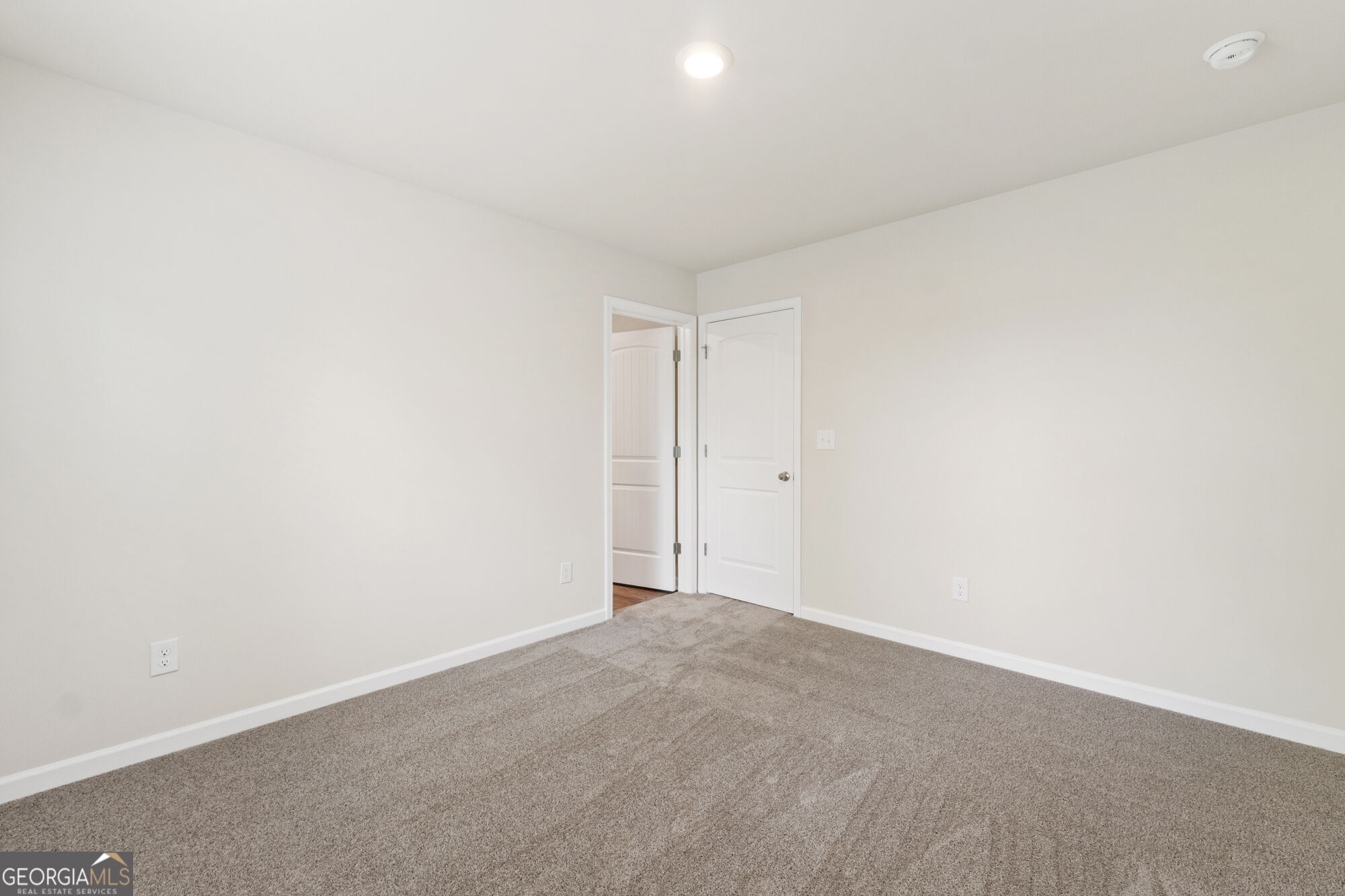 302 Hudson Court Property Photo 10