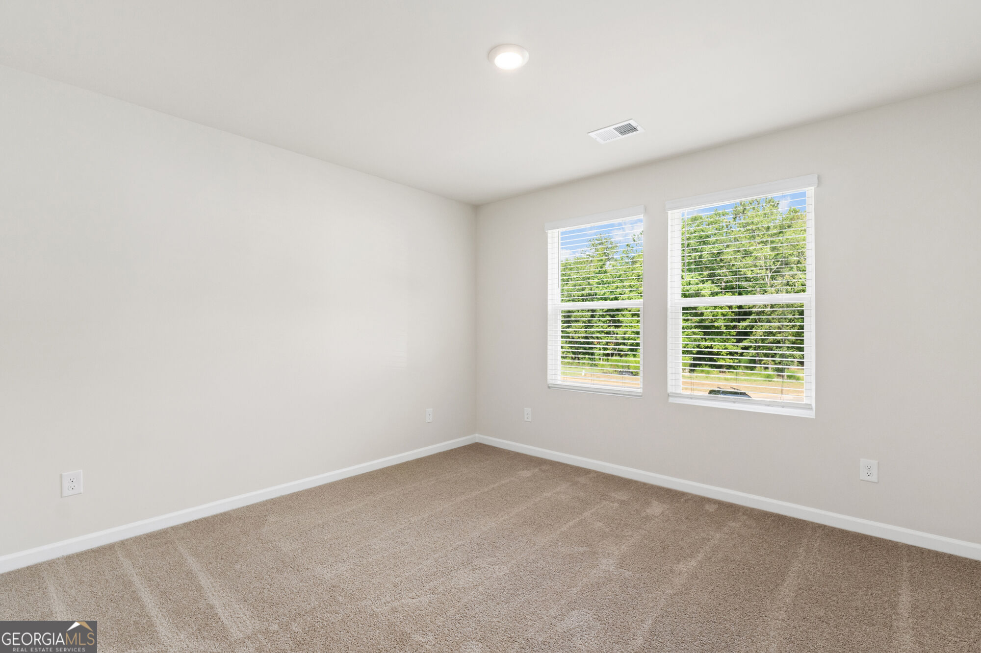 302 Hudson Court Property Photo 12