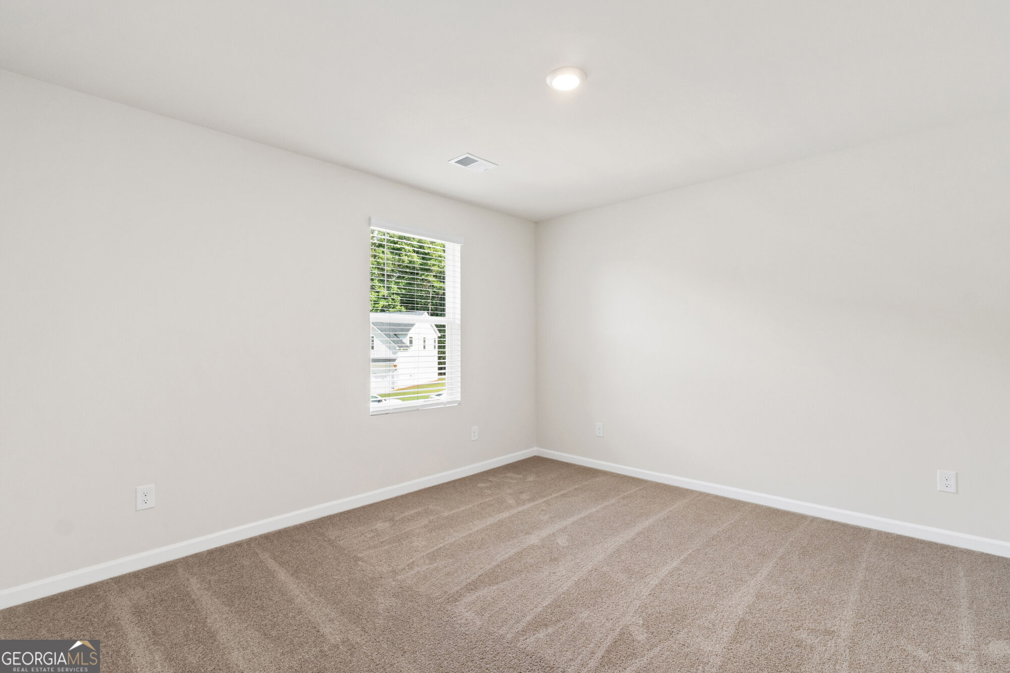 302 Hudson Court Property Photo 15