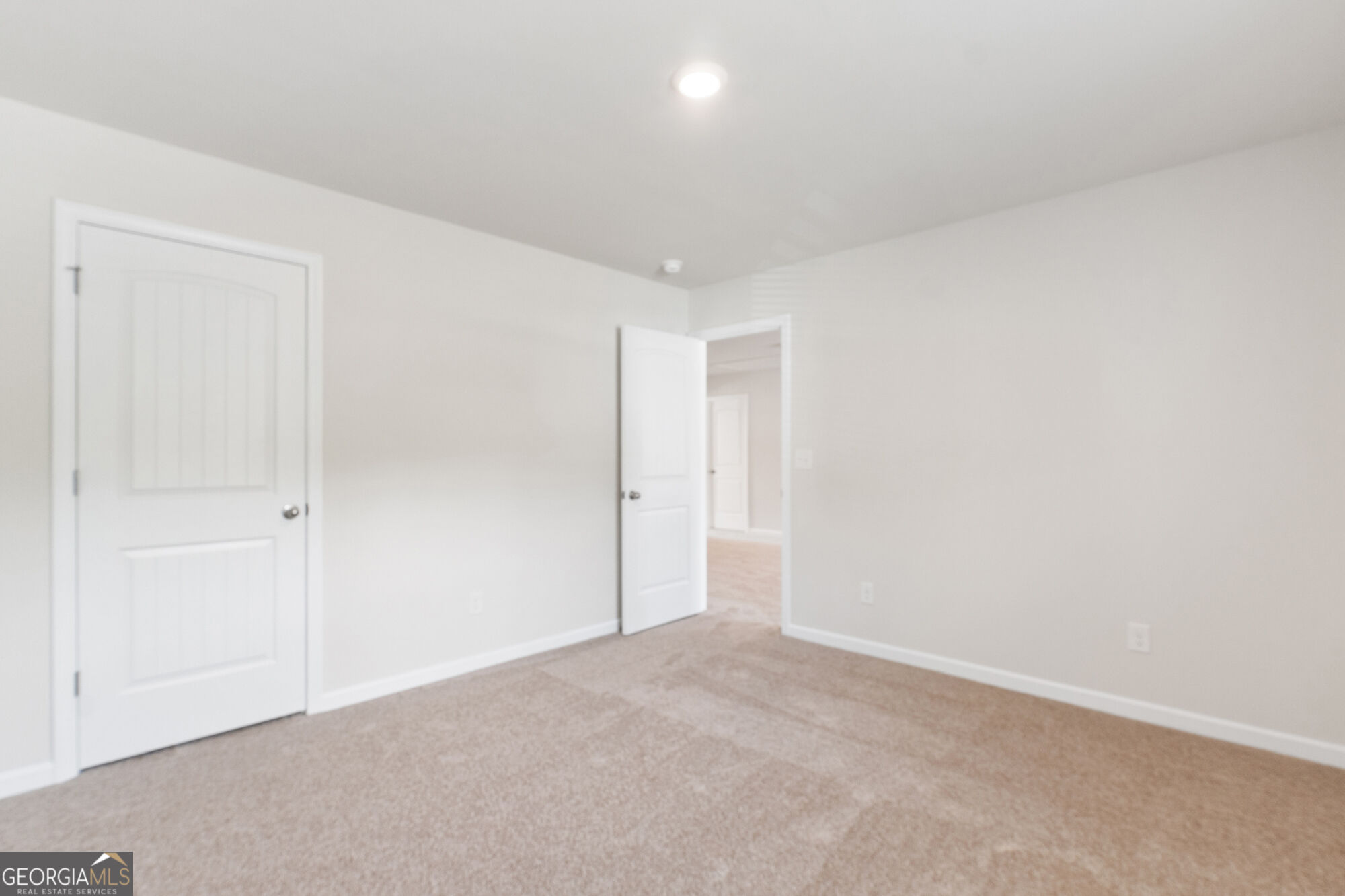 302 Hudson Court Property Photo 16