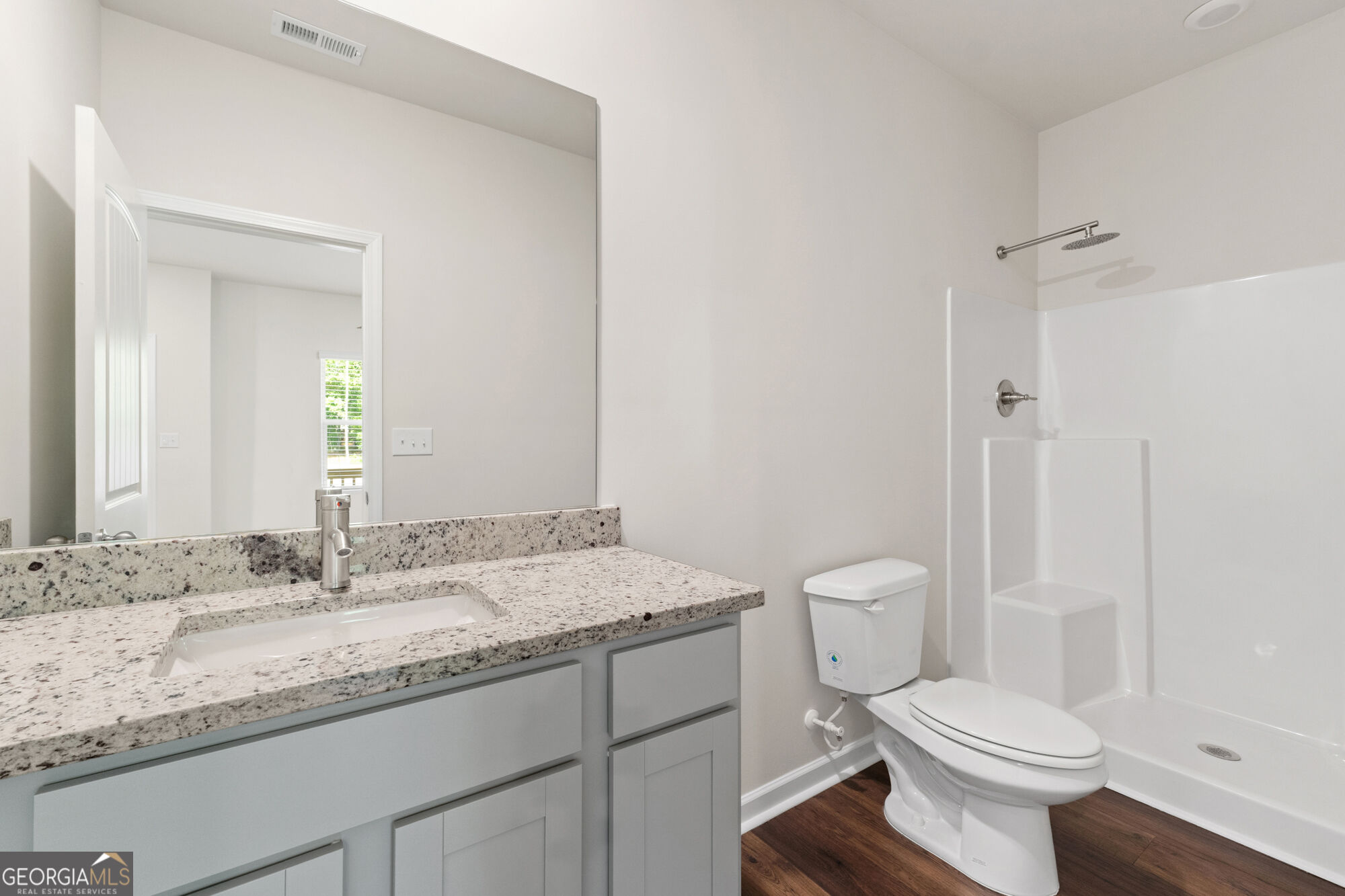 302 Hudson Court Property Photo 18