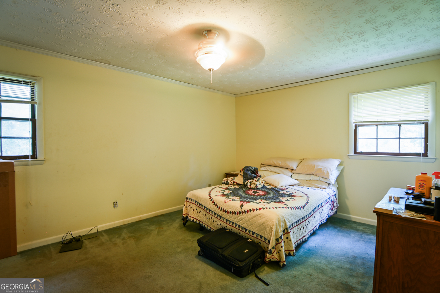 17 Valley Trail Property Photo 8