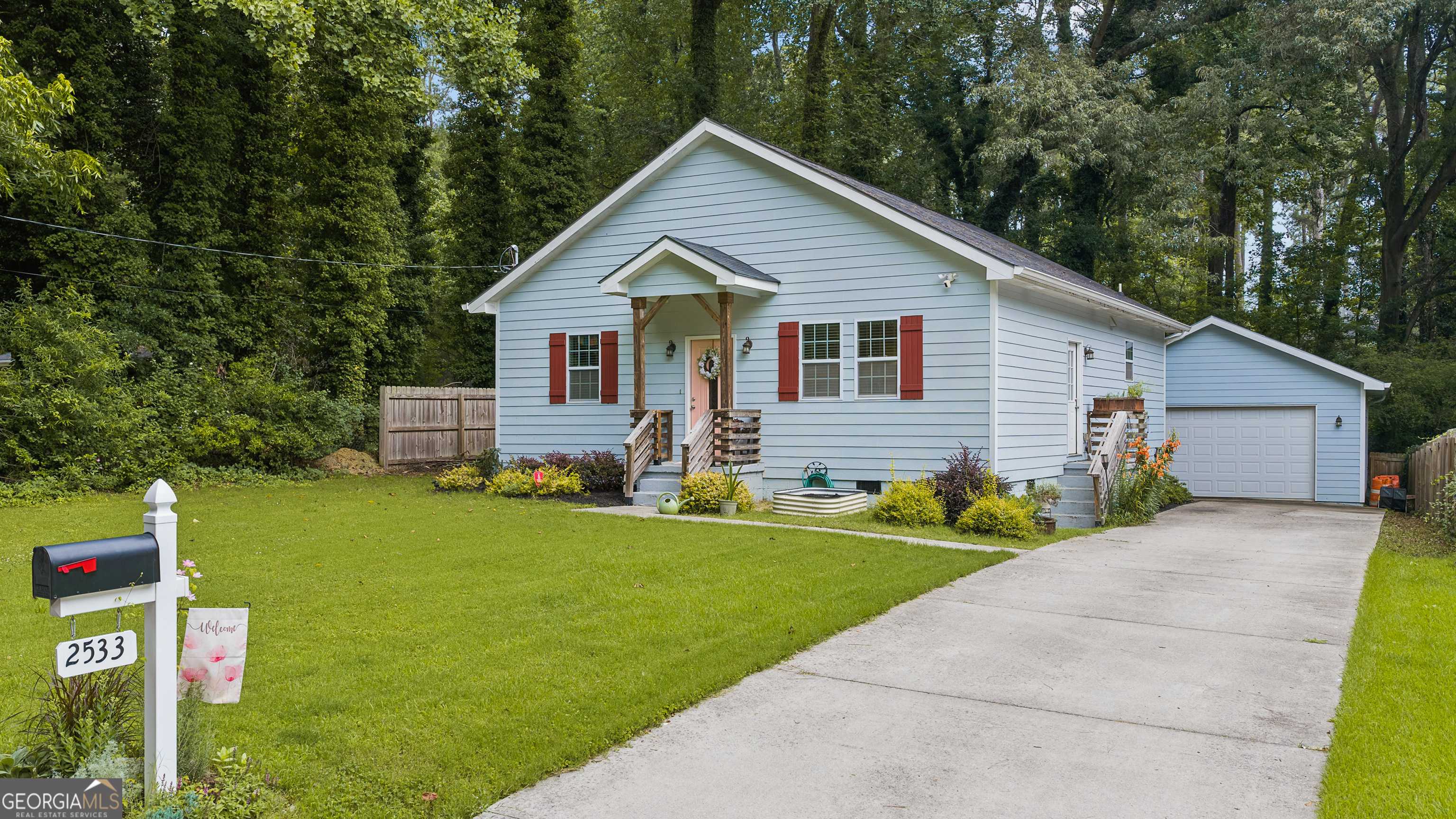 2533 Romain Way Property Photo 1