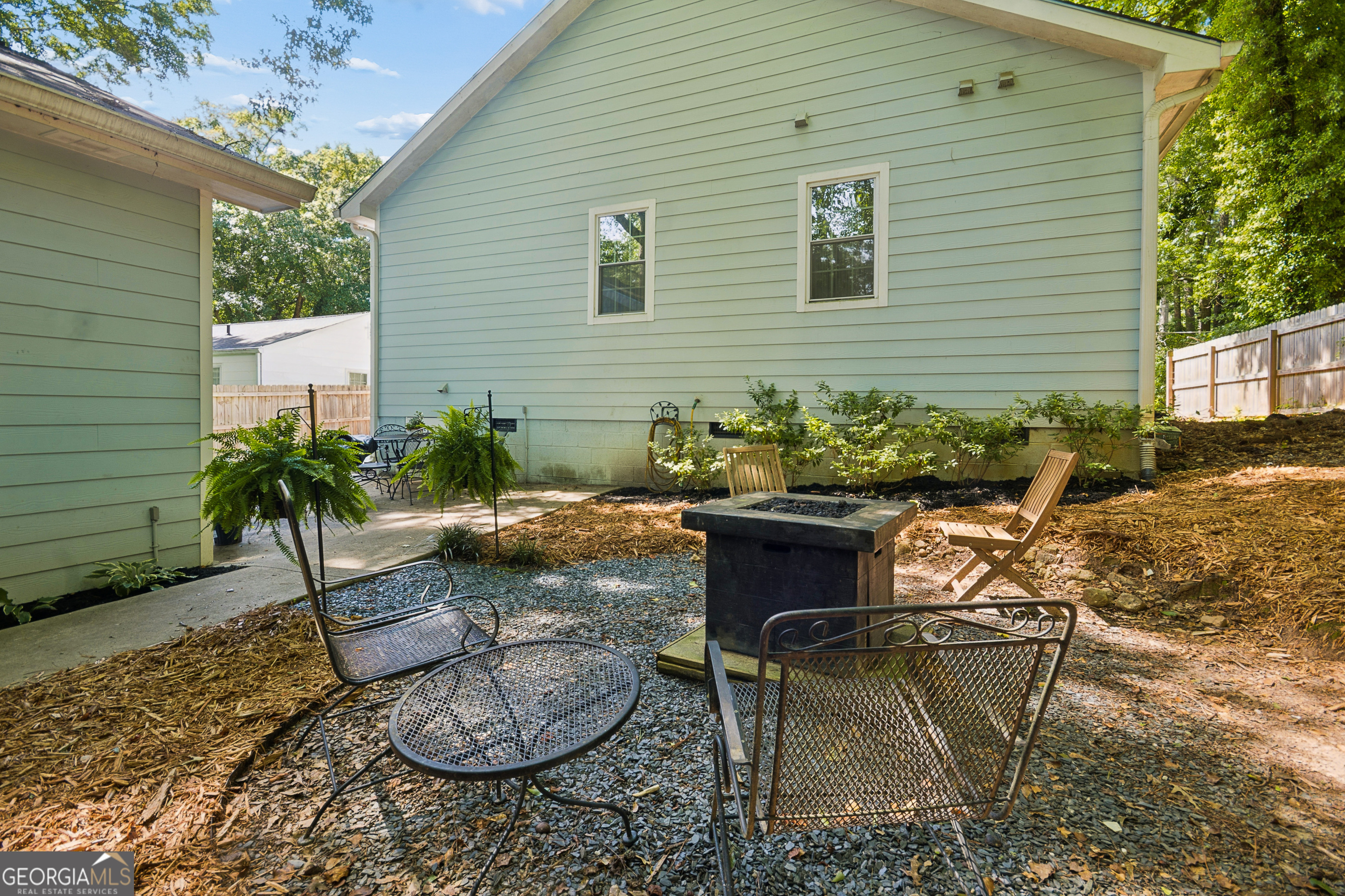 2533 Romain Way Property Photo 37