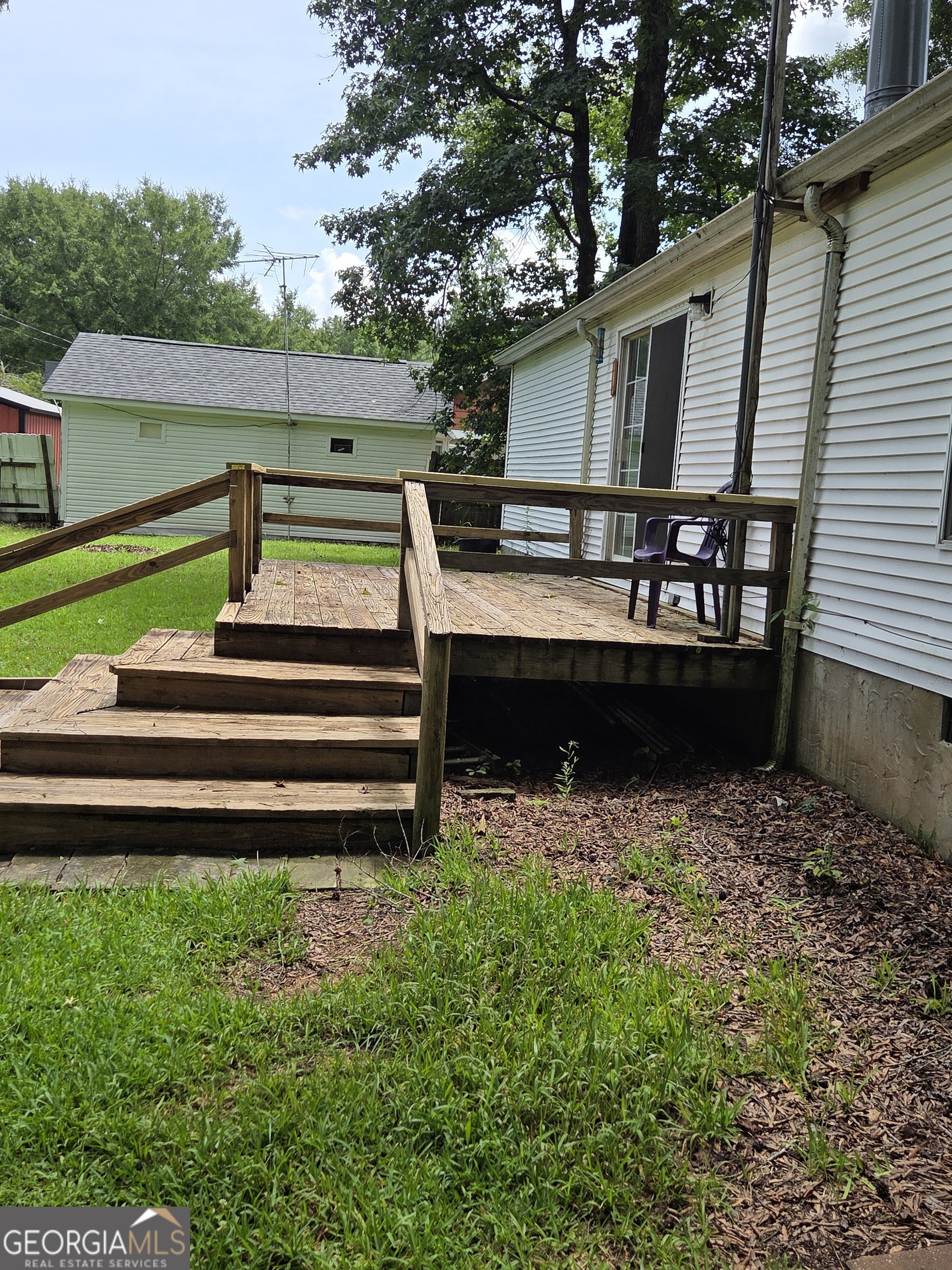453 Lake Drive Property Photo 7