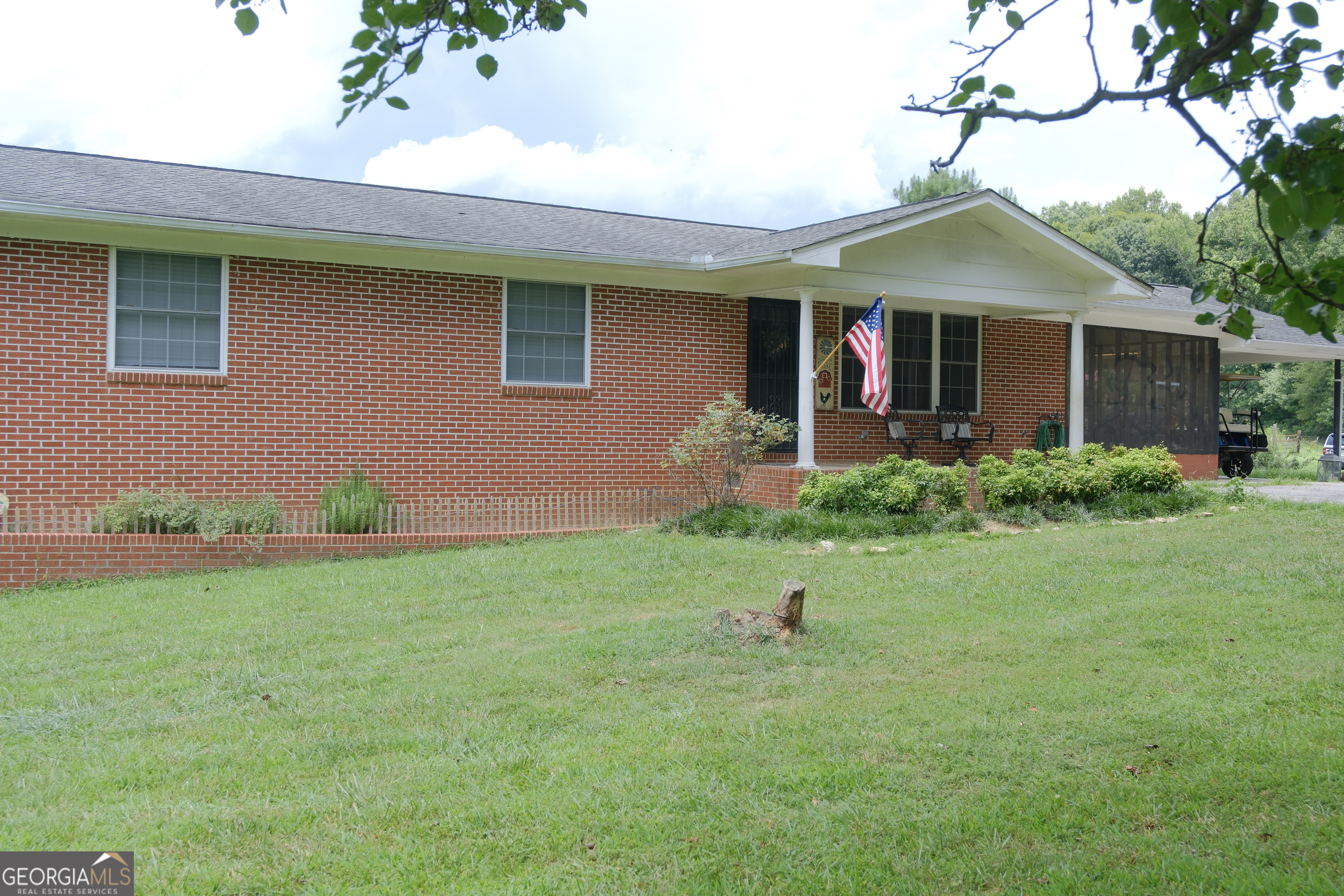 2394 E Broomtown Road Property Photo 1