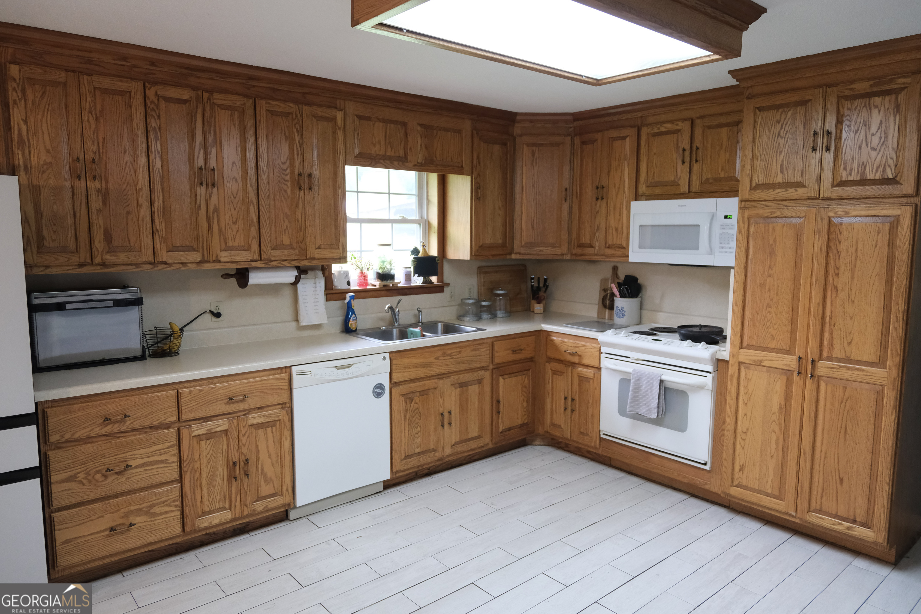 2394 E Broomtown Road Property Photo 11