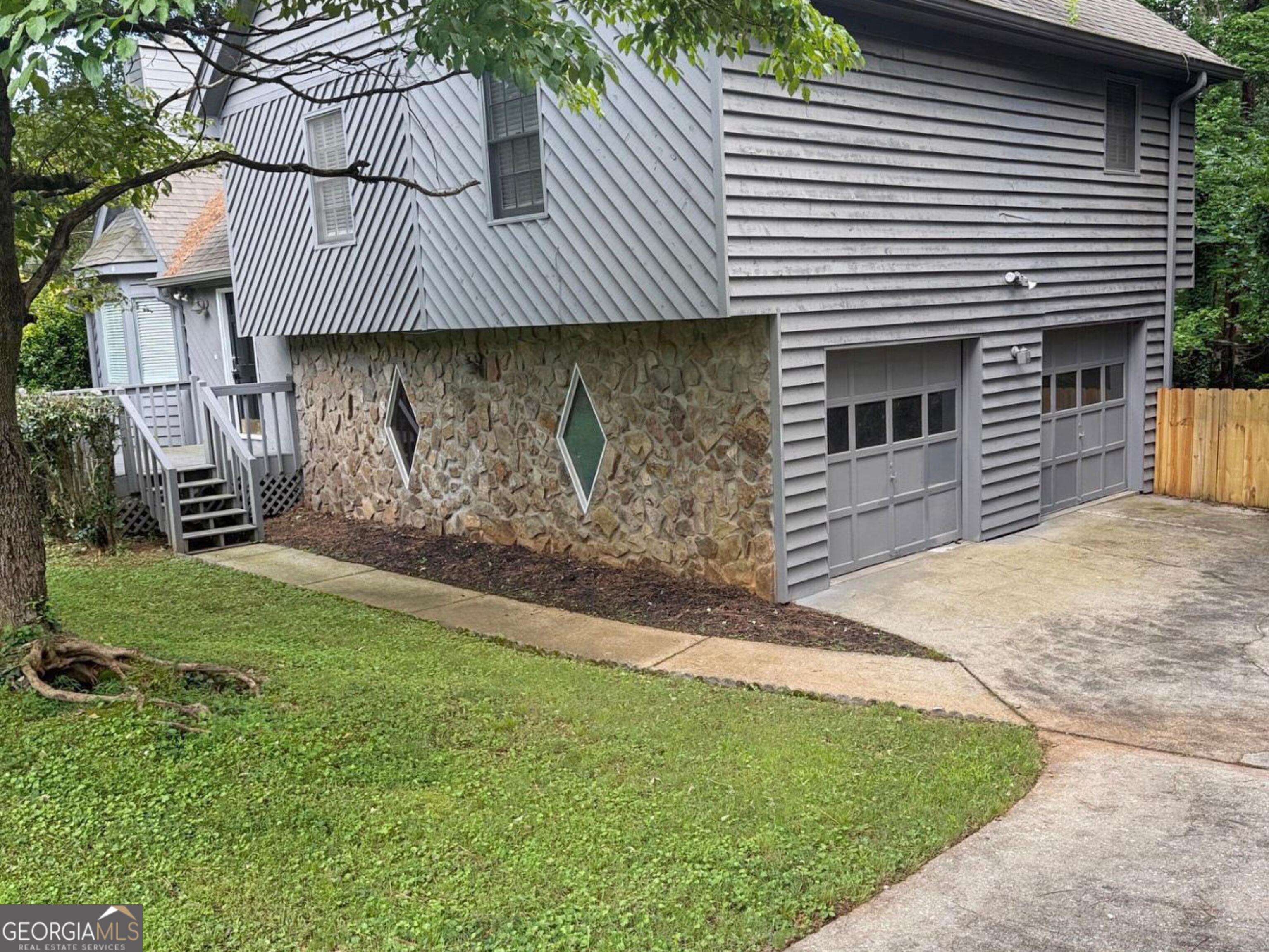105 Arbour Run Property Photo 3