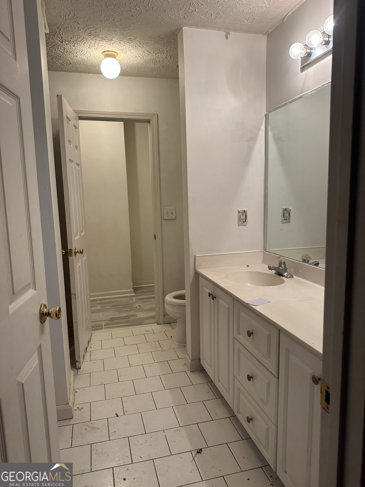 1735 Silver Way Property Photo 5