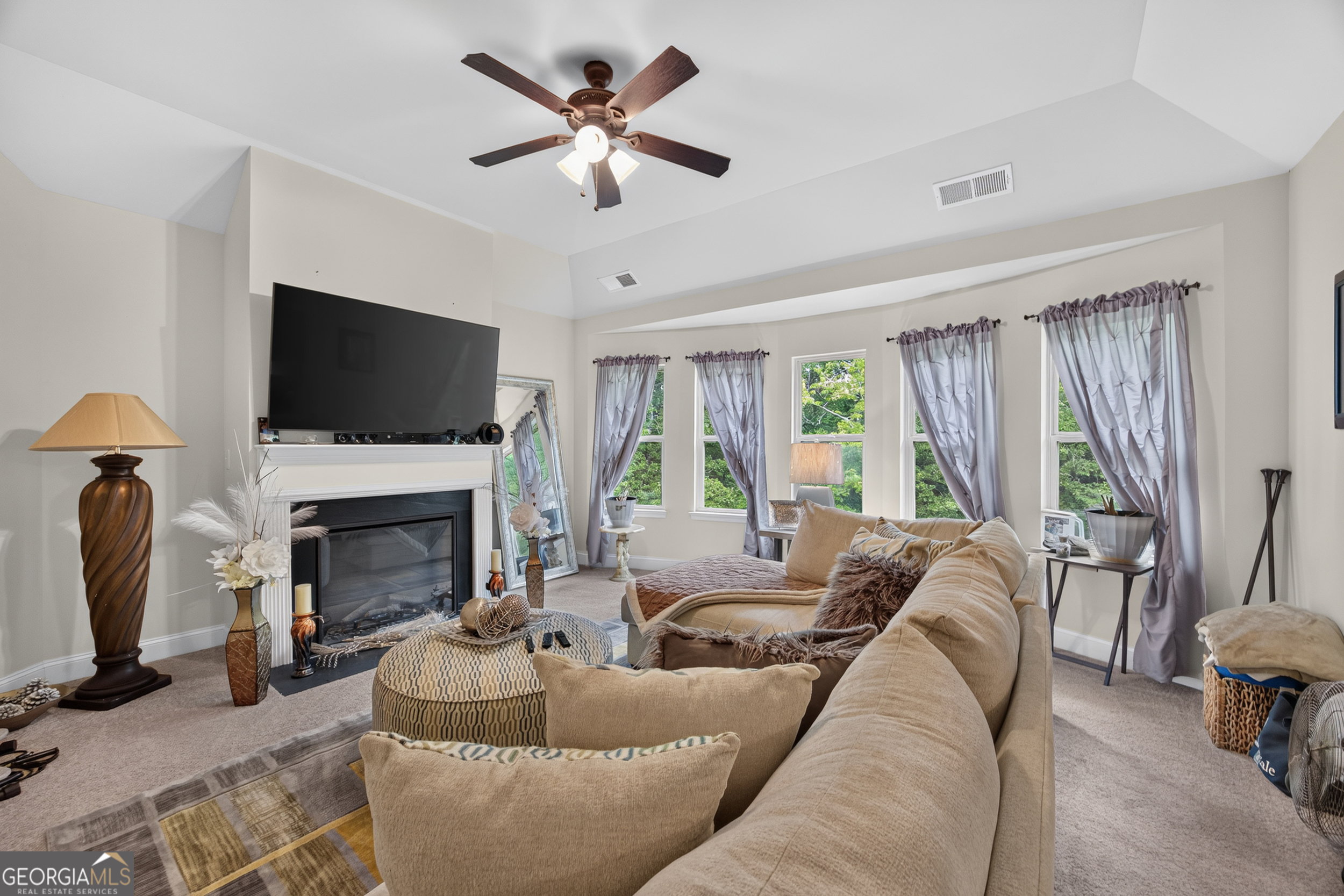 1387 Pebble Ridge Drive Property Photo 16
