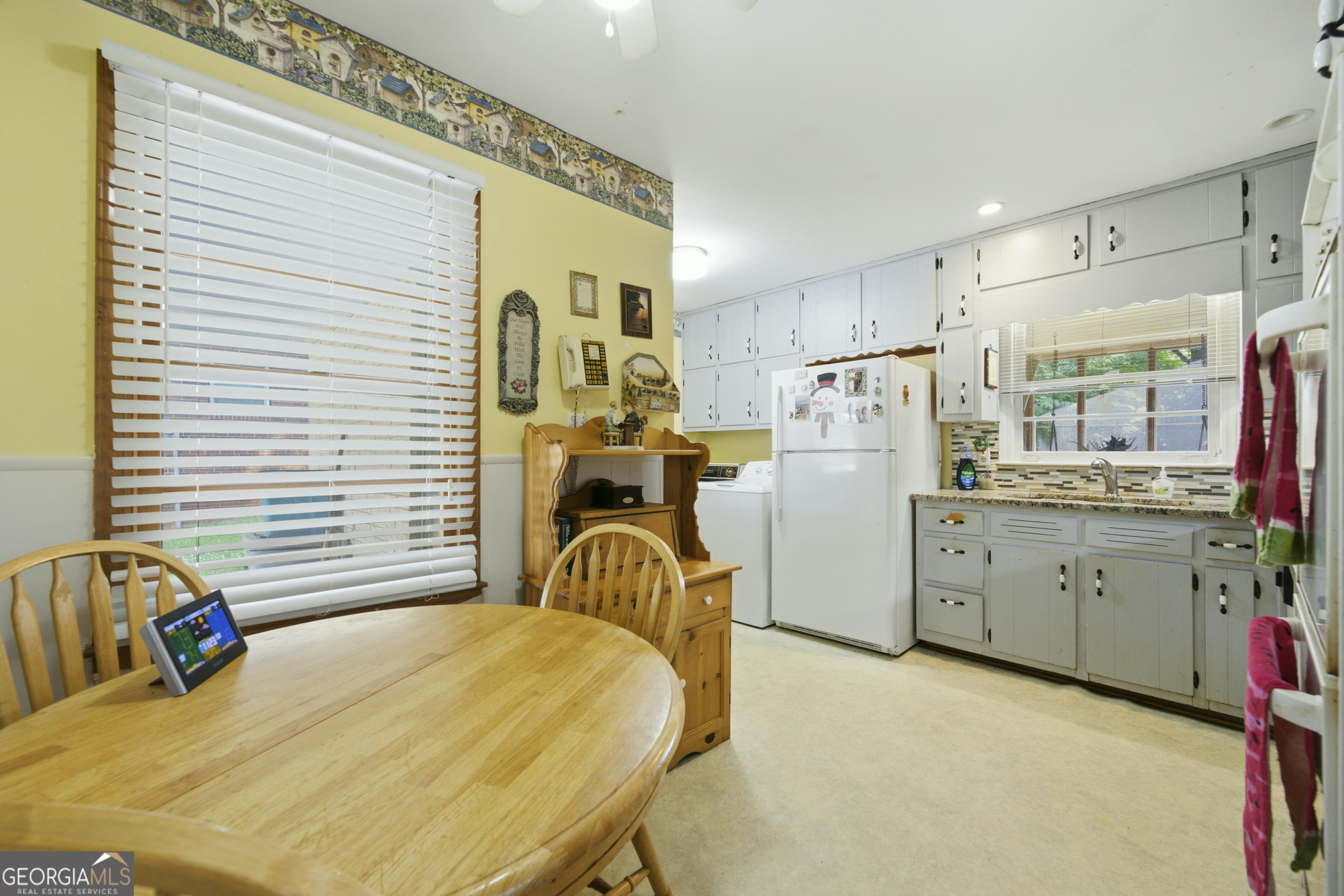 6574 Amity Court Property Photo 4