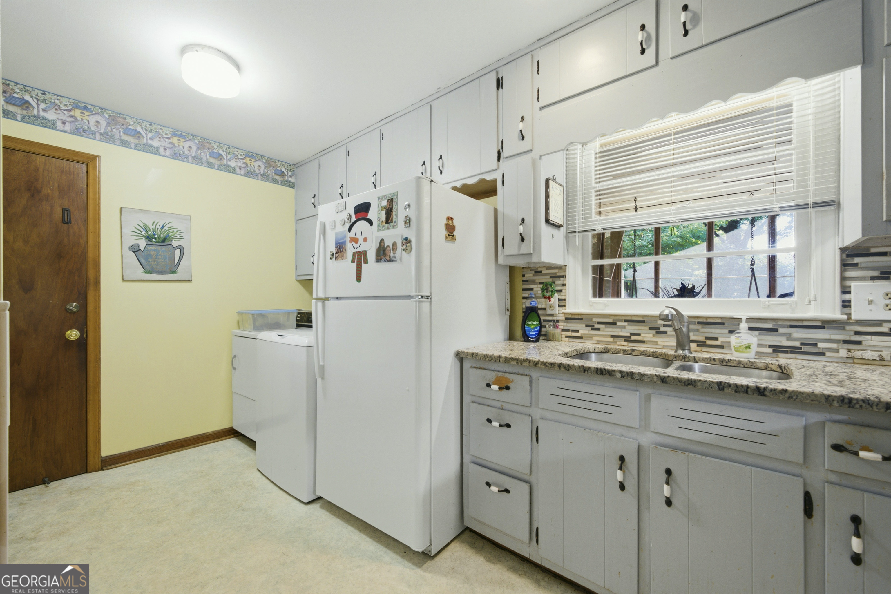 6574 Amity Court Property Photo 8
