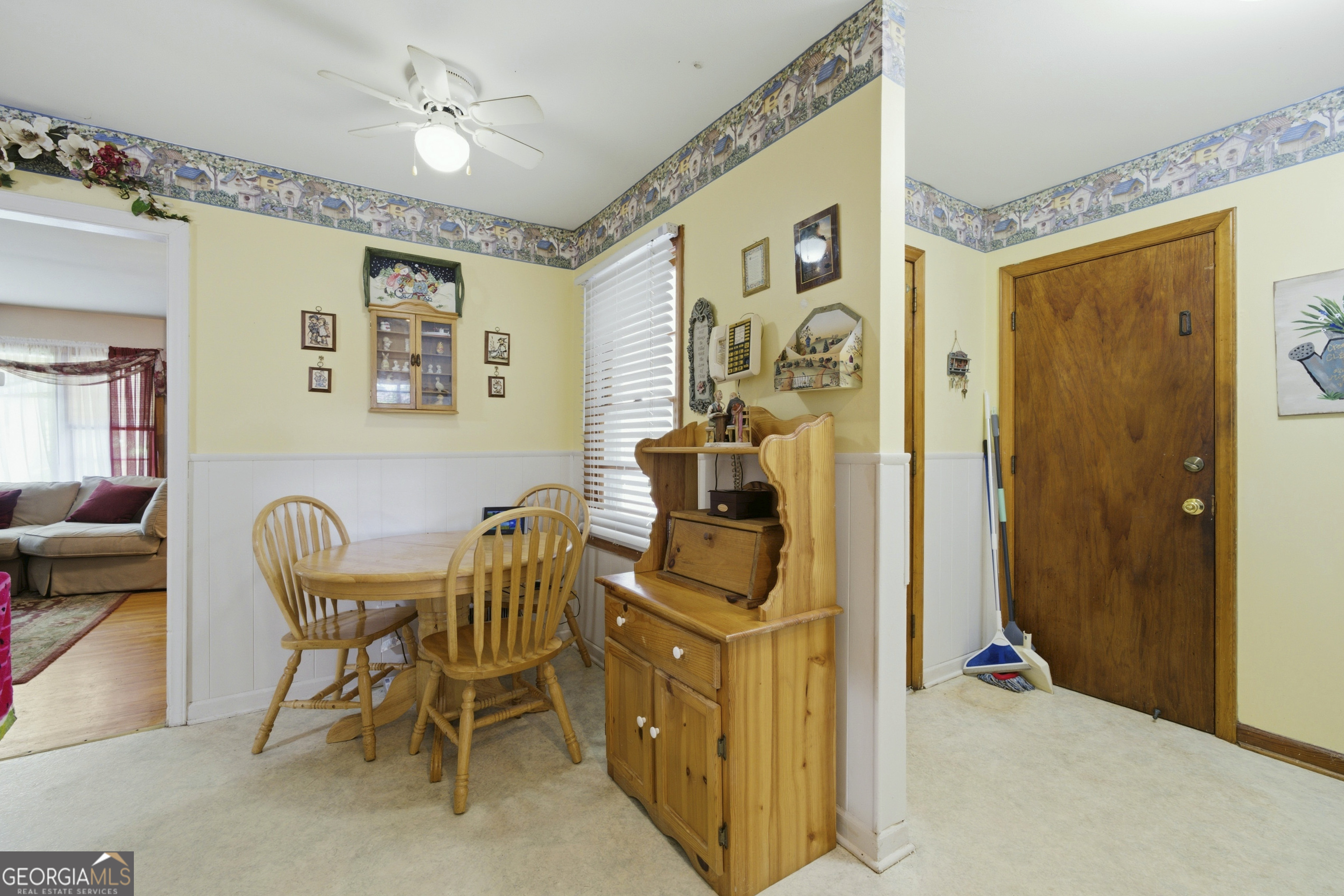 6574 Amity Court Property Photo 9