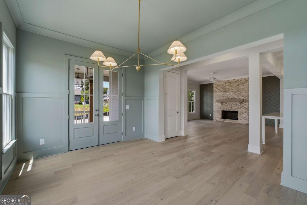 2015 Village Walk Property Photo 17