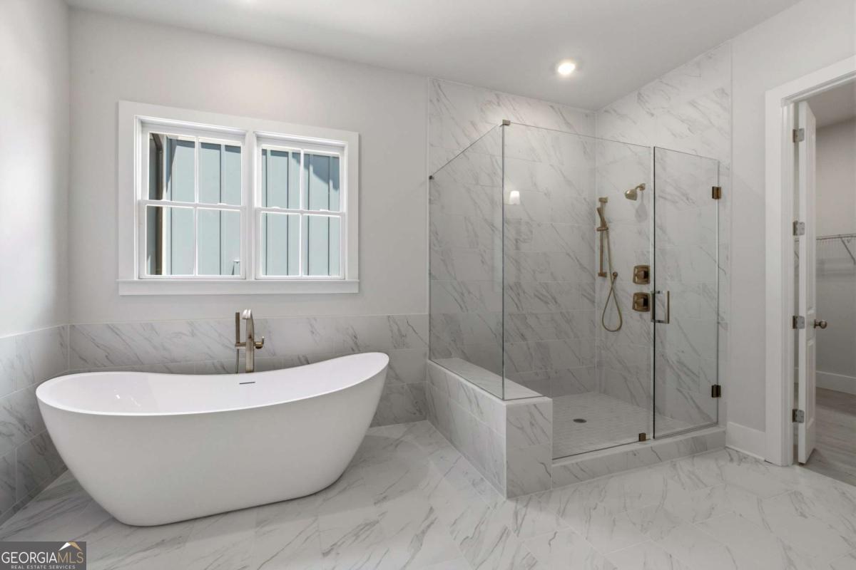 2015 Village Walk Property Photo 27